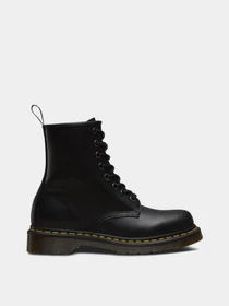 Черевики та чоботи DR. MARTENS модель 11822002 1460 Black Nappa Фото