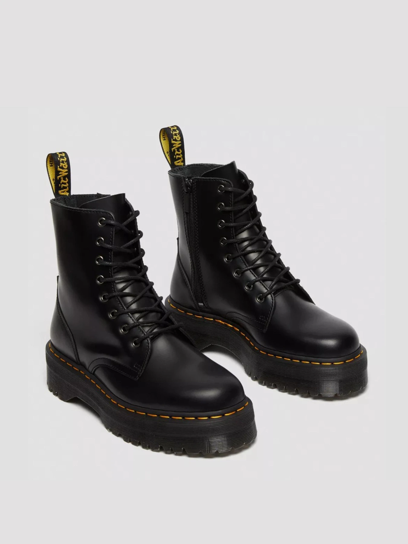 Ботинки и сапоги DR. MARTENS модель 15265001 Фото