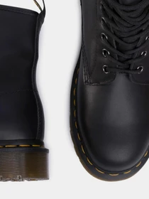 Ботинки и сапоги DR. MARTENS 1460 модель DM11822002 Фото
