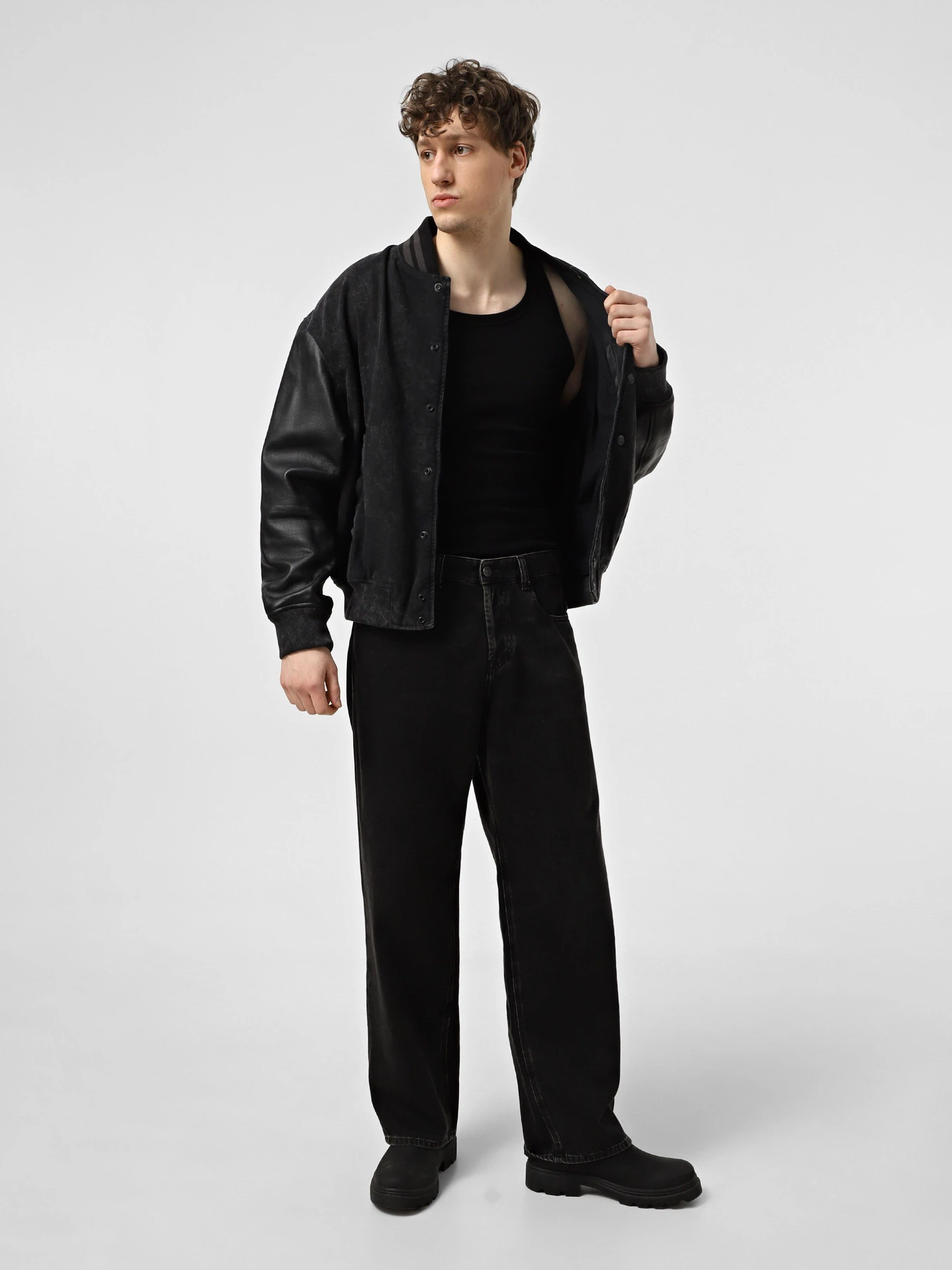 Куртки та дублянки Diesel модель A17366-0IKAW-9XX Куртки та дублянки Diesel модель A17366-0IKAW-9XX Фото