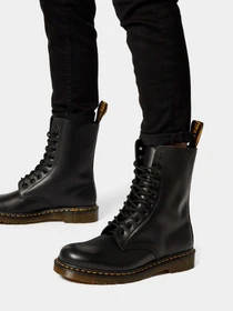 Черевики та чоботи DR. MARTENS модель 11857001 1490 Black Smooth Фото
