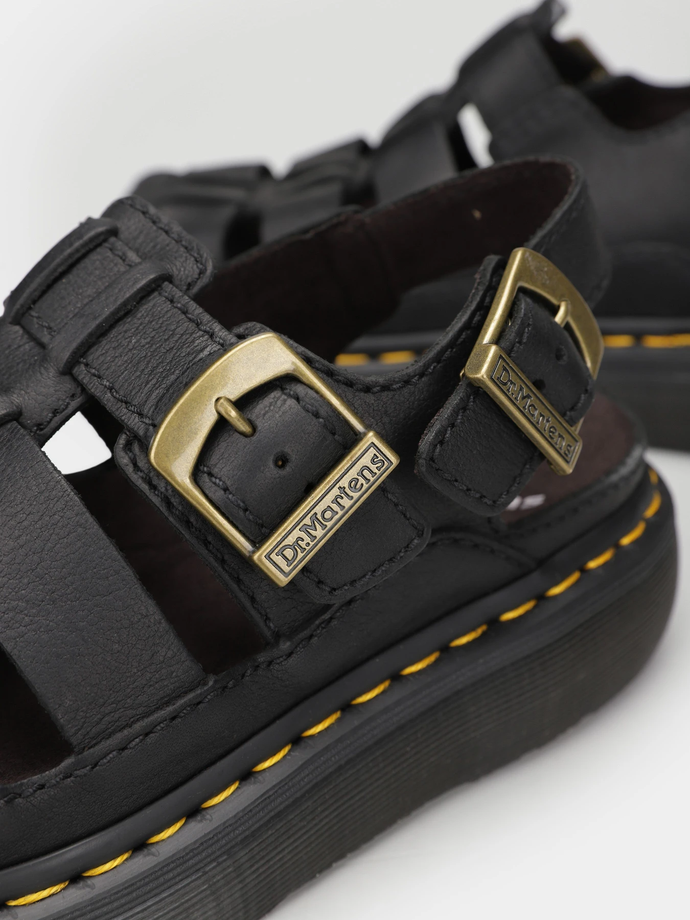 Сандалии DR. MARTENS модель 31524001 Сандалии DR. MARTENS модель 31524001 Фото