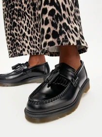 Туфли и лоферы DR. MARTENS ADRIAN модель DM14573001 Фото