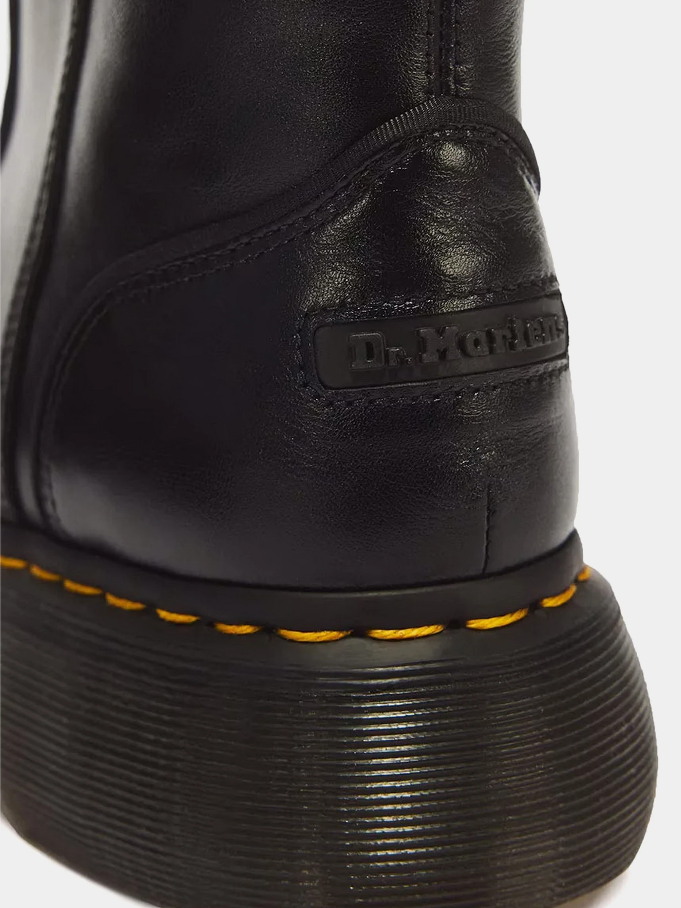 Черевики та чоботи DR. MARTENS BUZZ HI модель DM43156001 Черевики та чоботи DR. MARTENS BUZZ HI модель DM43156001 Фото