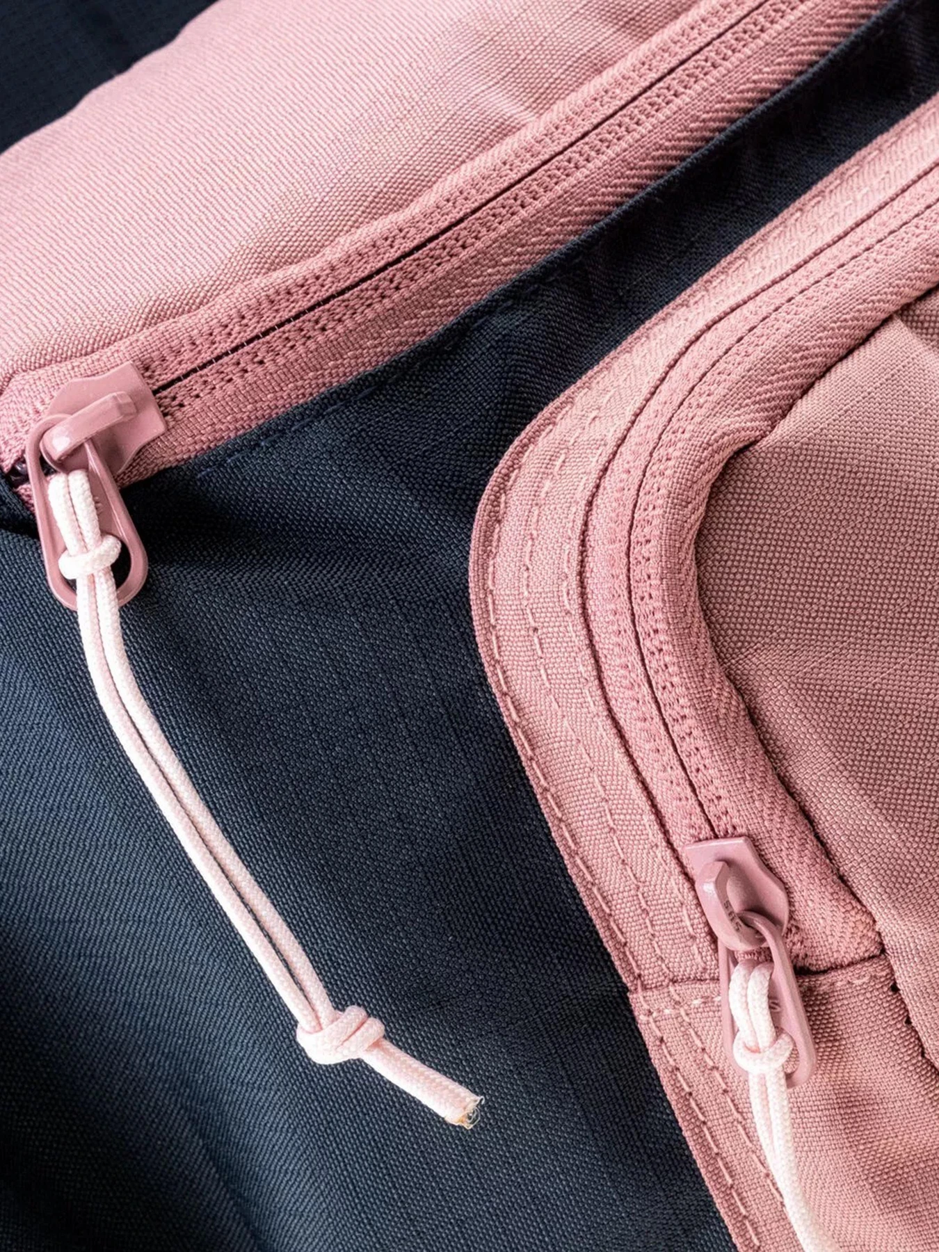 Сумки Elbrus модель SACHET-MIDNIGHT NAVY/ASH ROSE Сумки Elbrus модель SACHET-MIDNIGHT NAVY/ASH ROSE Фото