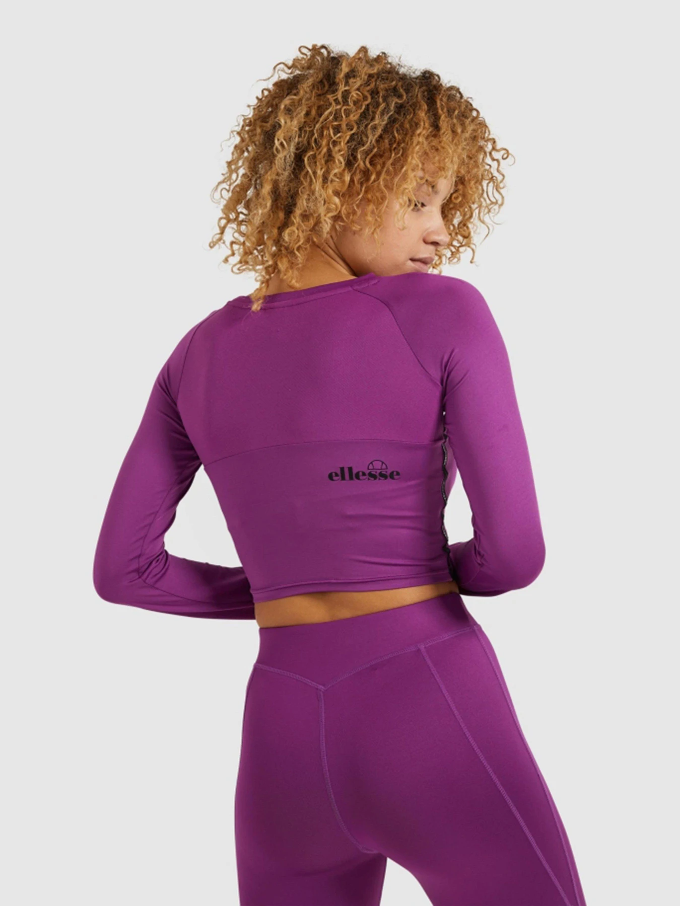 Футболки і поло Ellesse Merilo модель SRI11133-PURPLE Футболки і поло Ellesse Merilo модель SRI11133-PURPLE Фото
