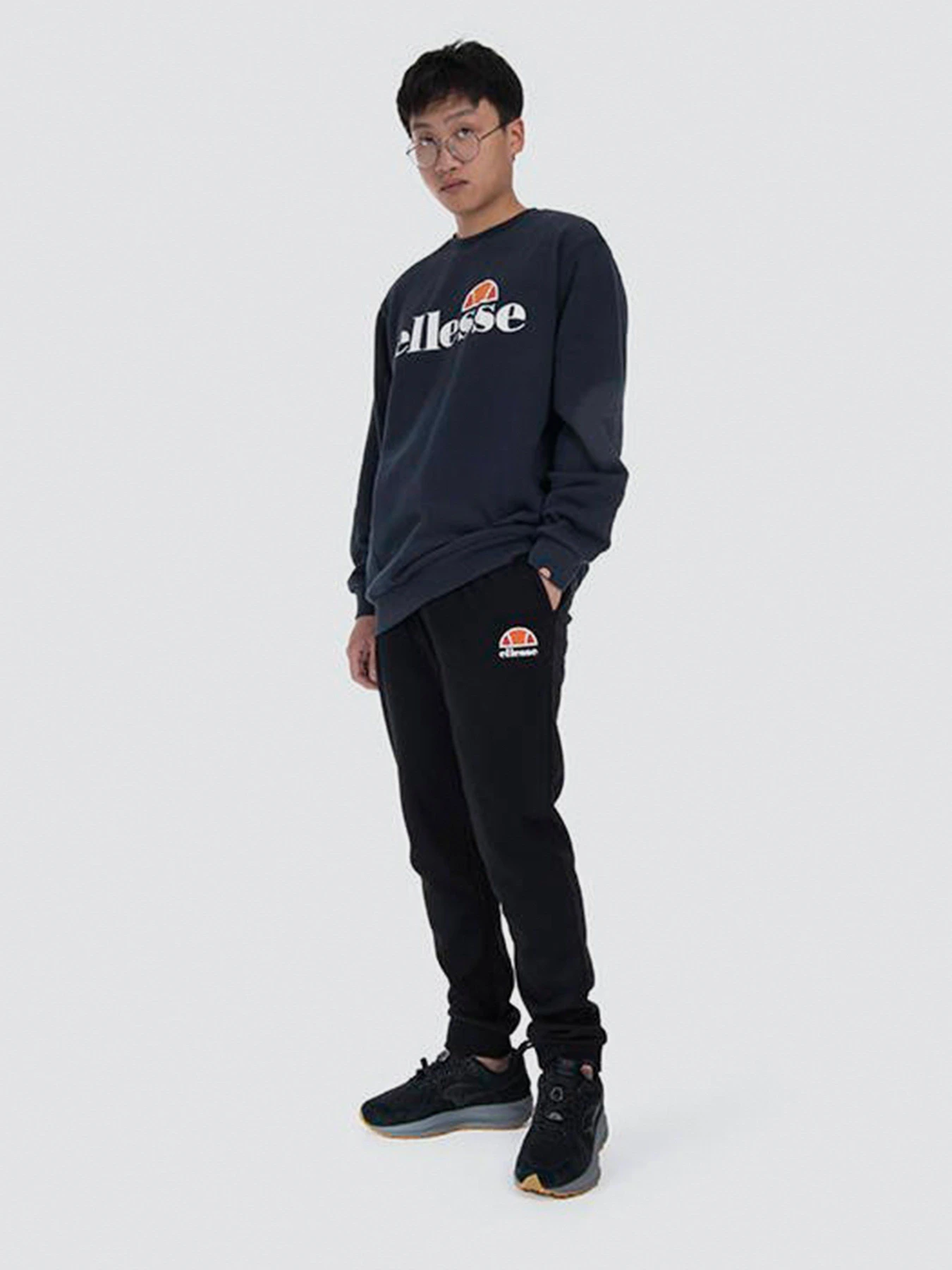 Худи и свитшоты Ellesse модель SHC07930-NAVY Худи и свитшоты Ellesse модель SHC07930-NAVY Фото