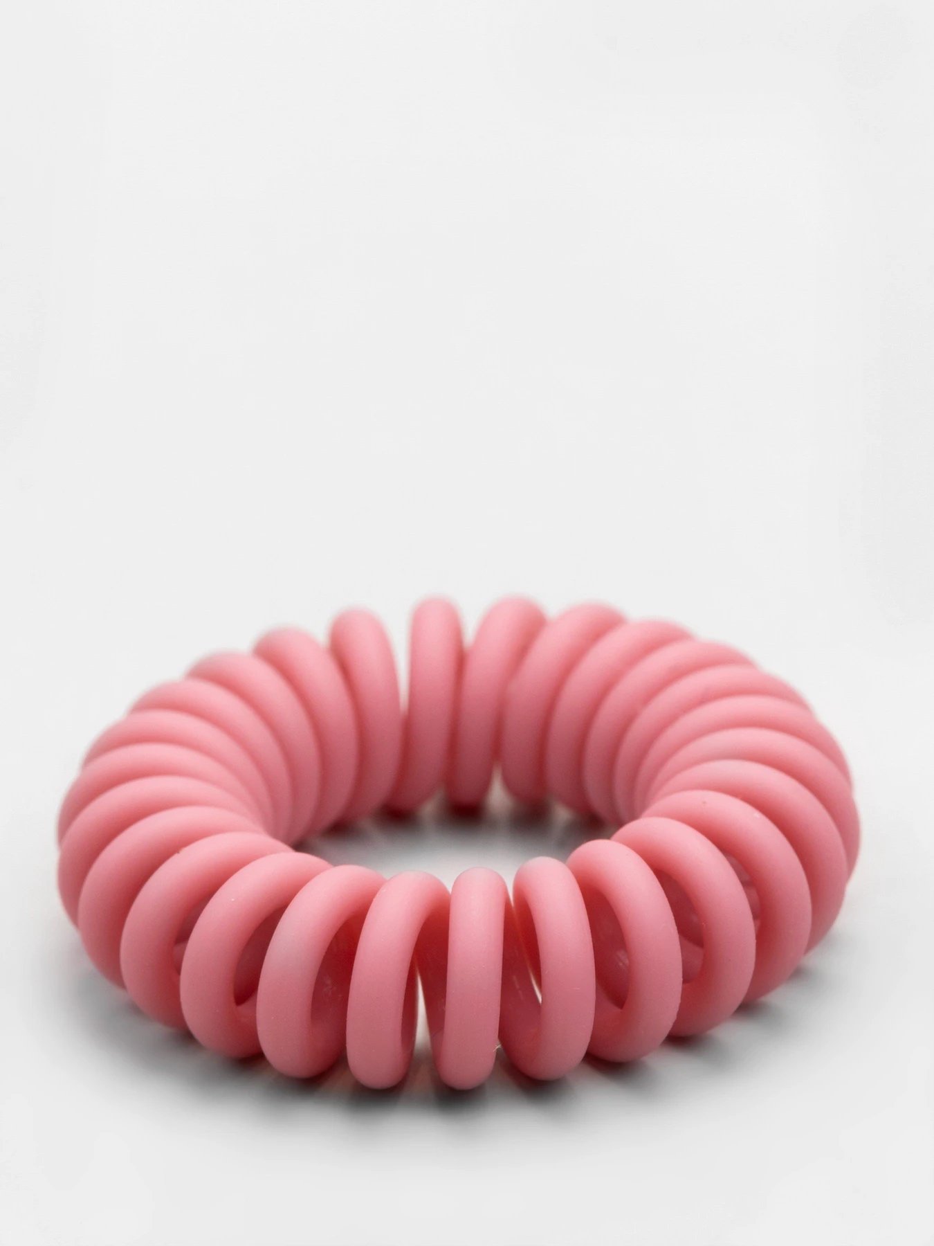 Резинка-браслет для волос Matte Me Myselfie and I Invisibobble модель 4260285389337 Резинка-браслет для волос Matte Me Myselfie and I Invisibobble модель 4260285389337 Фото