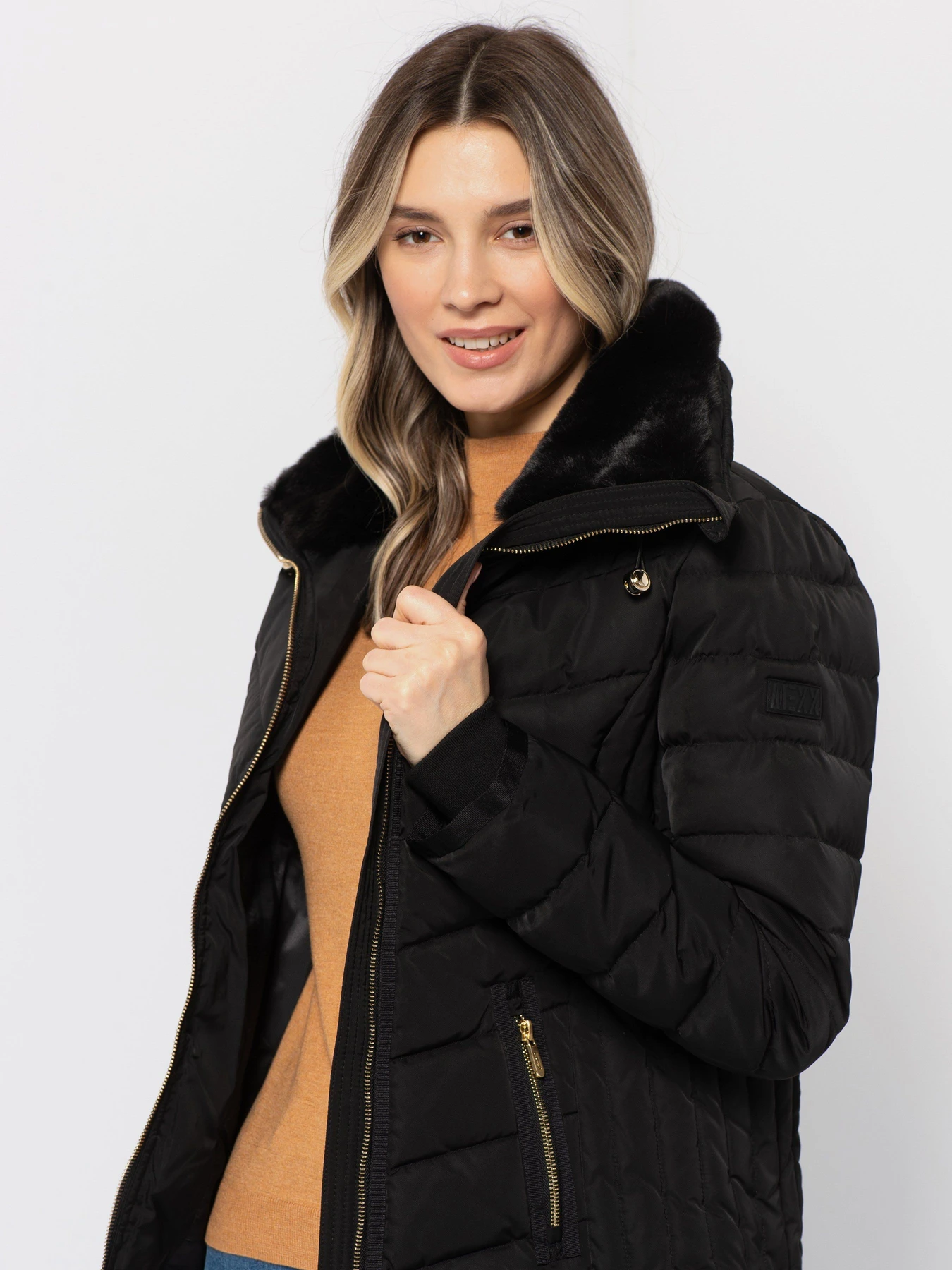 Куртки та дублянки MEXX модель 75016-300002 Куртки та дублянки MEXX модель 75016-300002 Фото