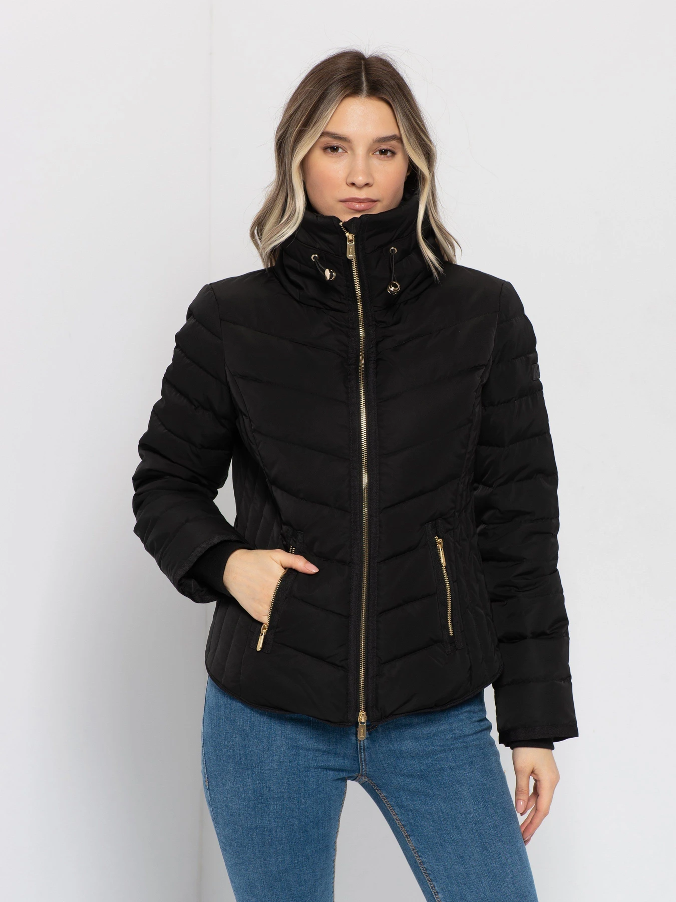 Куртки та дублянки MEXX модель 75016-300002 Куртки та дублянки MEXX модель 75016-300002 Фото