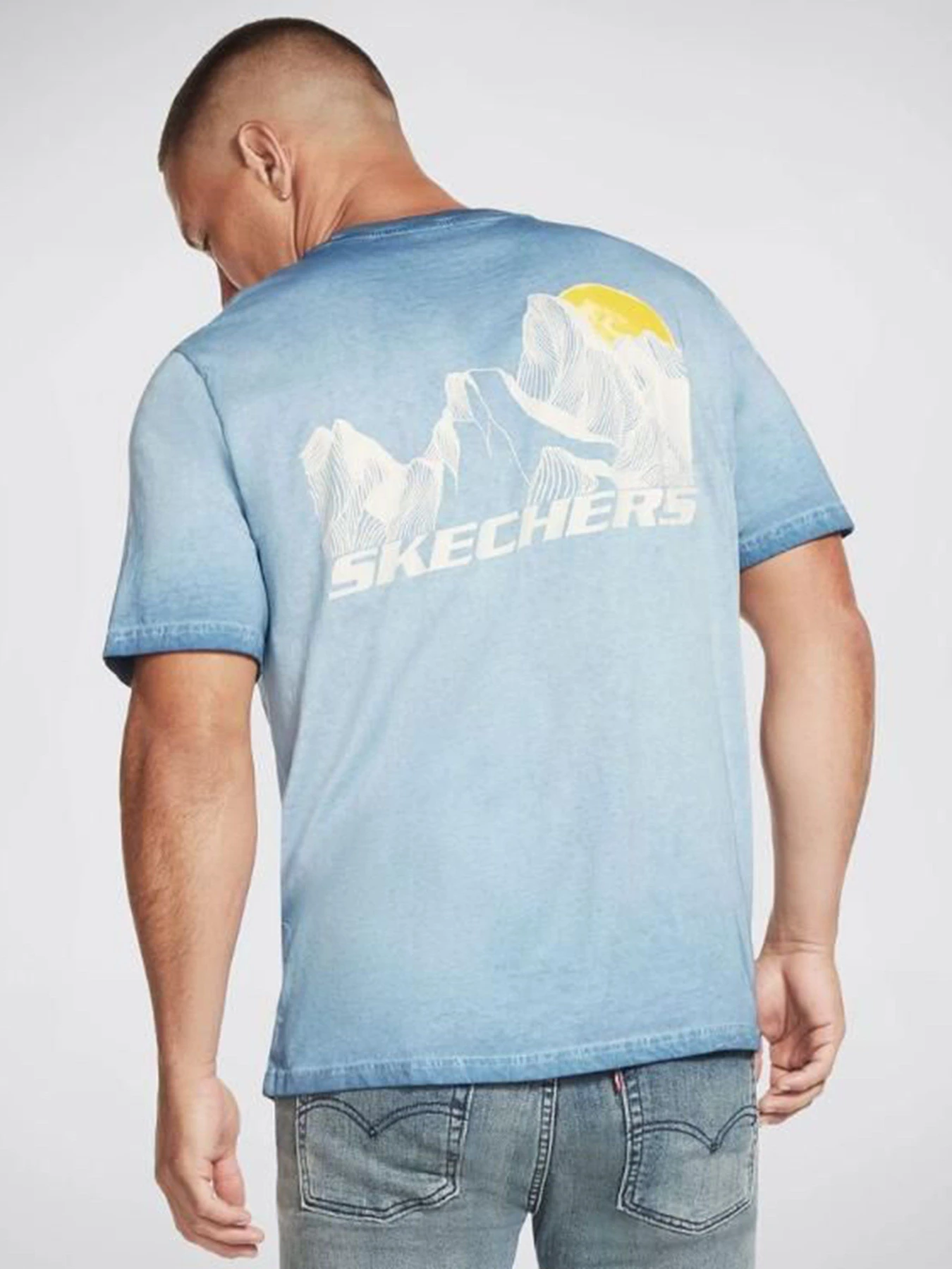 Футболки и поло Skechers Washed Mountain Crew модель M1TS161 LTBL Футболки и поло Skechers Washed Mountain Crew модель M1TS161 LTBL Фото