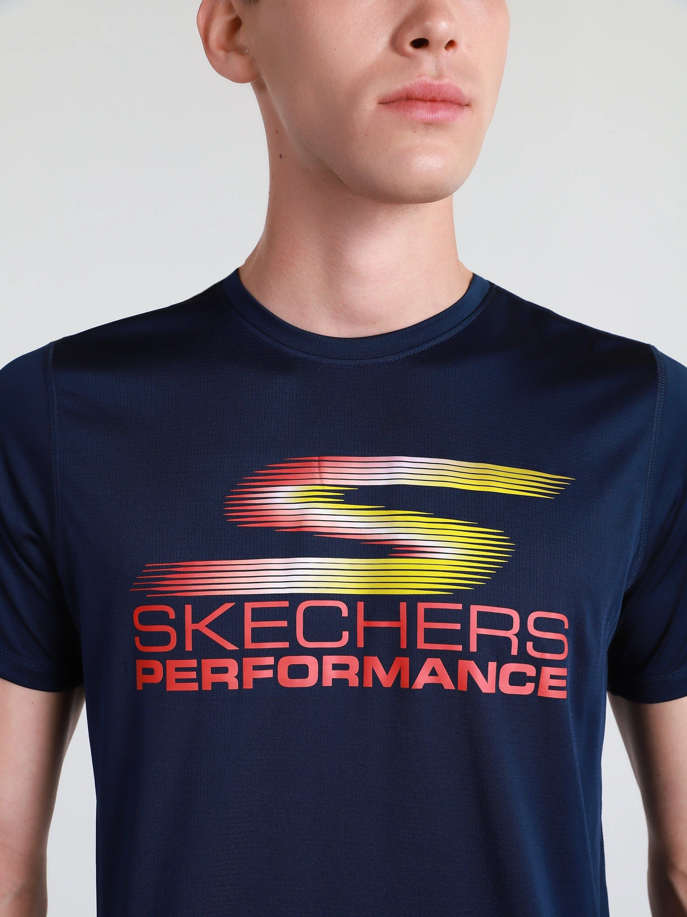 Футболки и поло Skechers Performance модель EMTS3 NVY Футболки и поло Skechers Performance модель EMTS3 NVY Фото