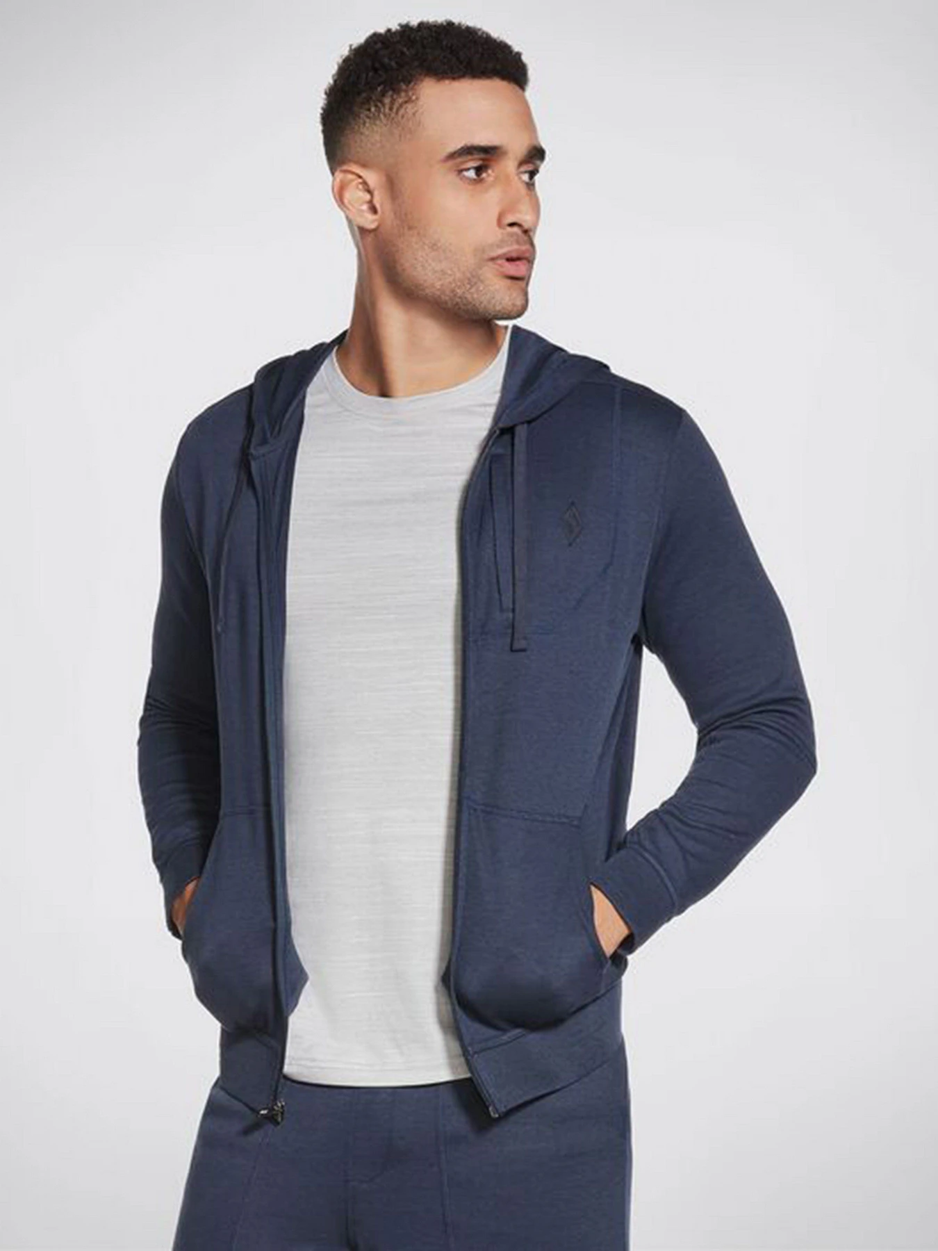 Худі та світшоти Skechers Apparel GOKNIT Pique модель M3JA154 NVY Худі та світшоти Skechers Apparel GOKNIT Pique модель M3JA154 NVY Фото