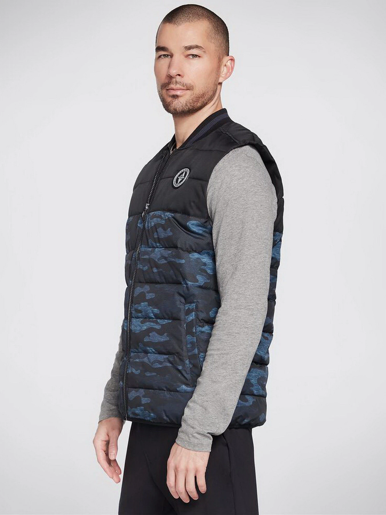 Куртки та дублянки Skechers GOWALK Trail Vest модель MJA216 NVMT Куртки та дублянки Skechers GOWALK Trail Vest модель MJA216 NVMT Фото