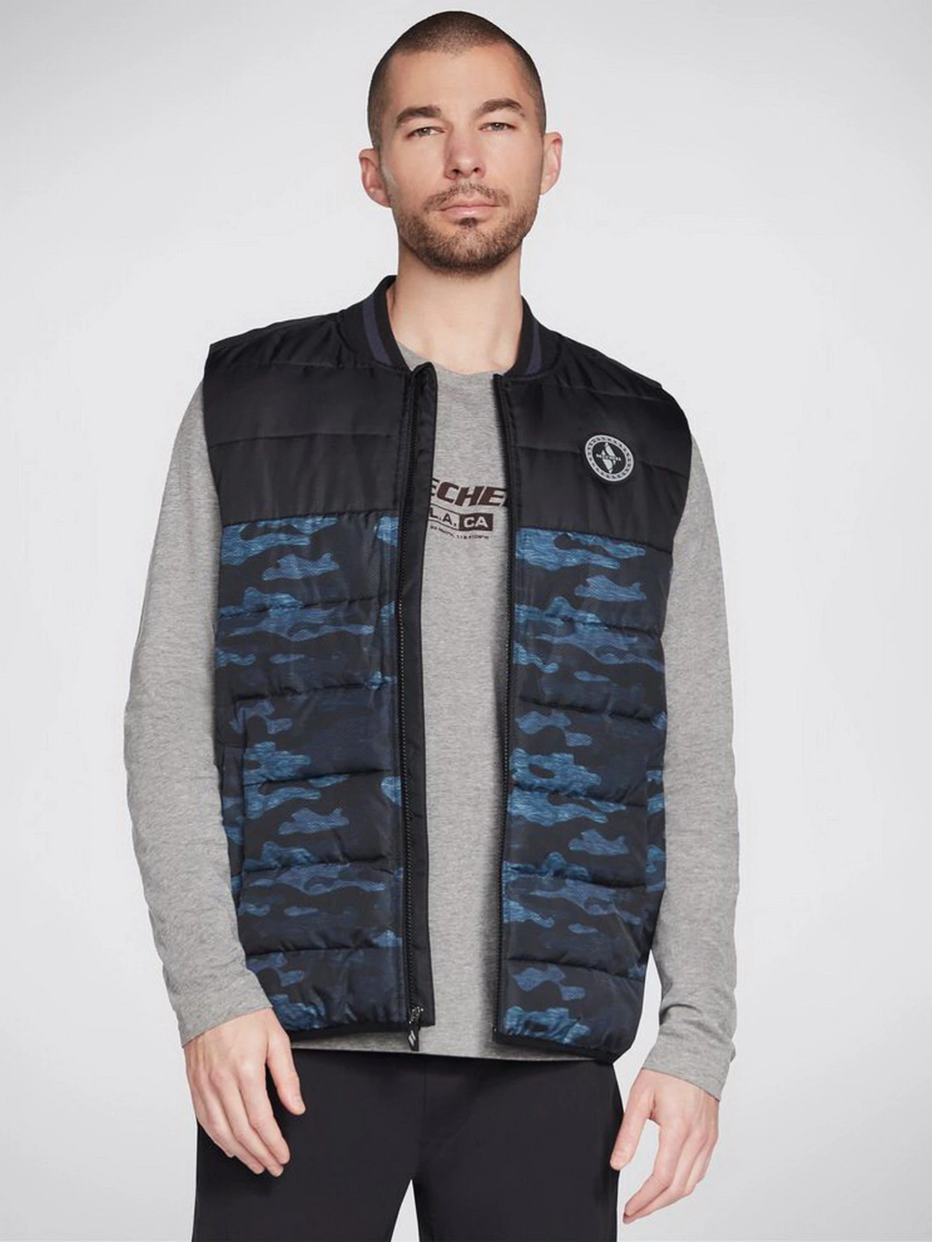 Куртки та дублянки Skechers GOWALK Trail Vest модель MJA216 NVMT Куртки та дублянки Skechers GOWALK Trail Vest модель MJA216 NVMT Фото