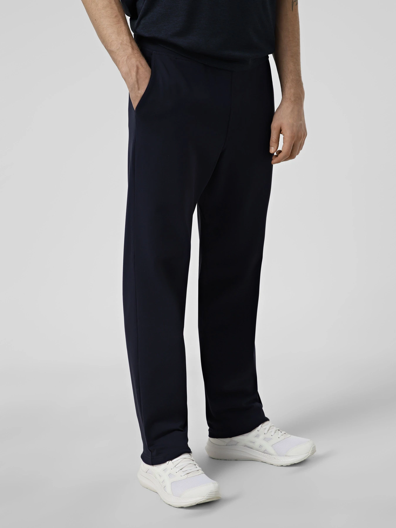 Брюки Skechers SKECHERS SLIP-IN PANT RECHARGE модель MPT91 NVY Брюки Skechers SKECHERS SLIP-IN PANT RECHARGE модель MPT91 NVY Фото