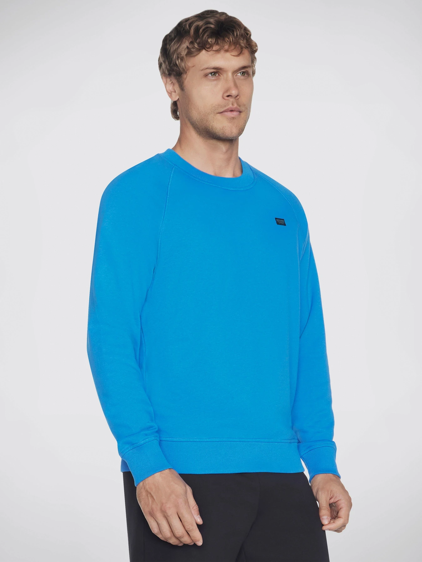 Худи и свитшоты Skechers Classic Crew модель LT111 BLGR Худи и свитшоты Skechers Classic Crew модель LT111 BLGR Фото