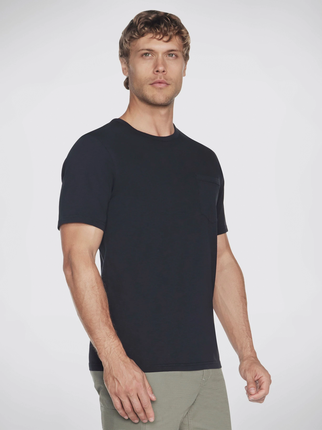 Футболки і поло Skechers Skech-Breeze Slub Pocket Tee модель TS26 BLK Фото
