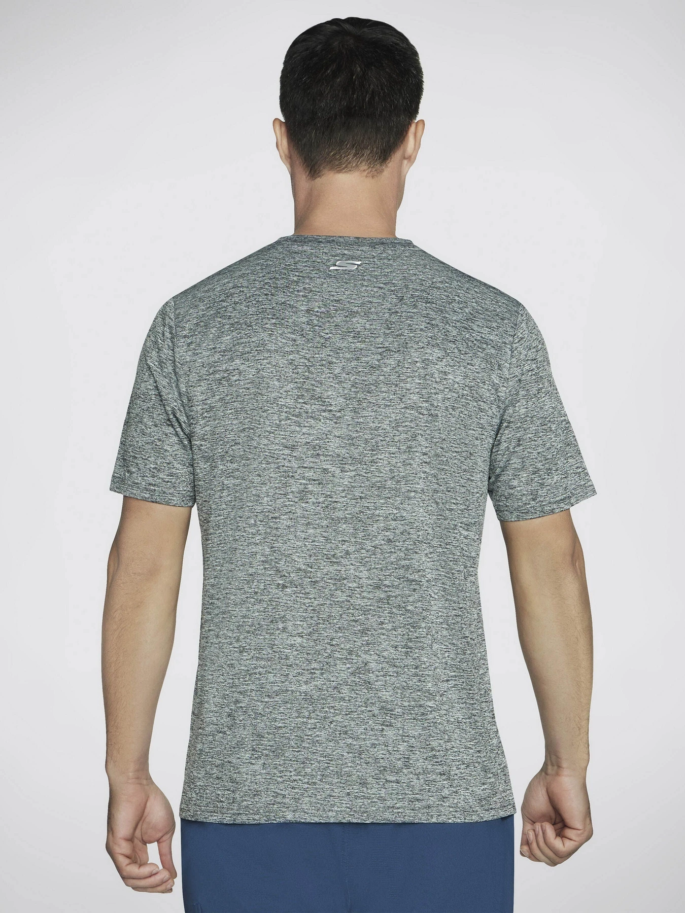 Футболки і поло Skechers GO DRI Charge Tee модель TS84 CHAR Футболки і поло Skechers GO DRI Charge Tee модель TS84 CHAR Фото