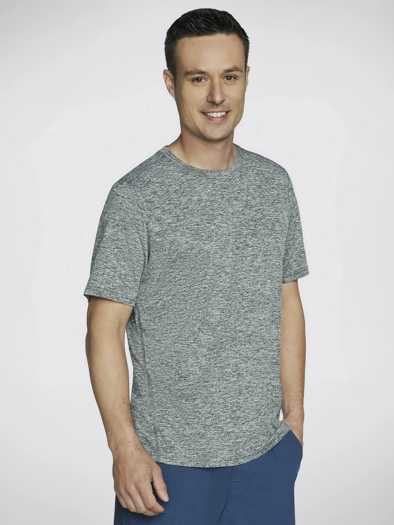 Футболки і поло Skechers GO DRI Charge Tee модель TS84 CHAR Футболки і поло Skechers GO DRI Charge Tee модель TS84 CHAR Фото