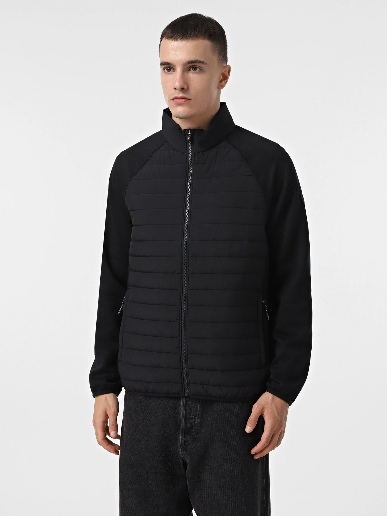Куртки и дубленки Skechers Goshield Hybrid Jacket 2.0 модель JA141 BLK Куртки и дубленки Skechers Goshield Hybrid Jacket 2.0 модель JA141 BLK Фото