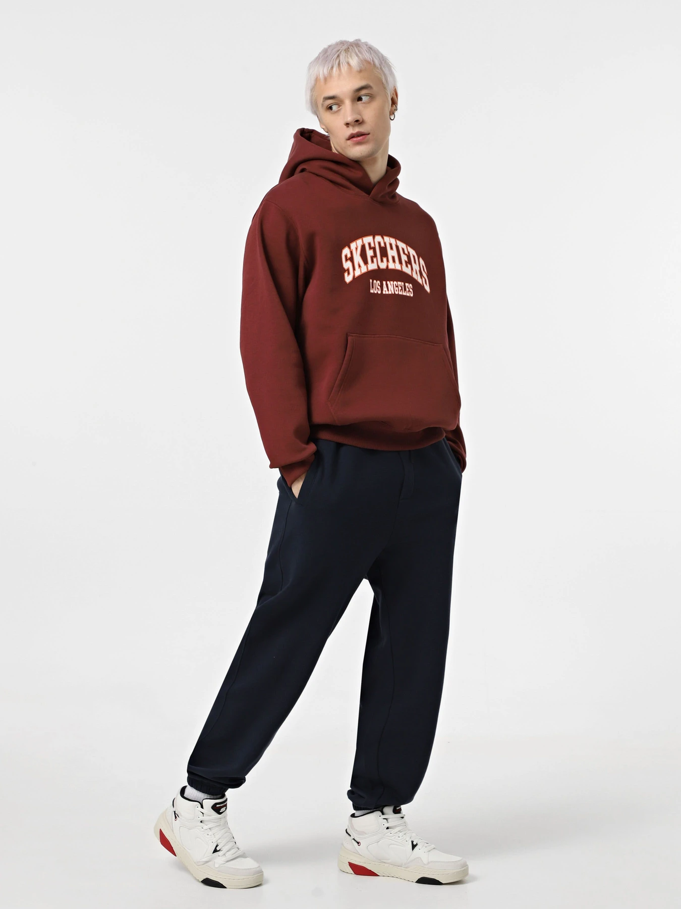 Худі та світшоти Skechers Skech-Sweats La модель HD47 DKBR Худі та світшоти Skechers Skech-Sweats La модель HD47 DKBR Фото