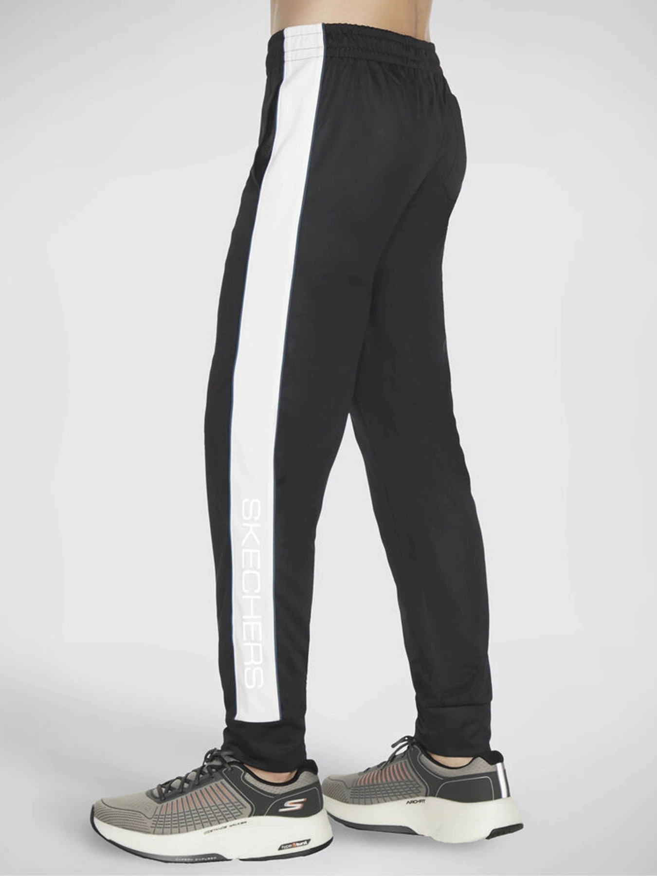 Брюки Skechers Skechtech Premier Track модель PT130 BLK Брюки Skechers Skechtech Premier Track модель PT130 BLK Фото