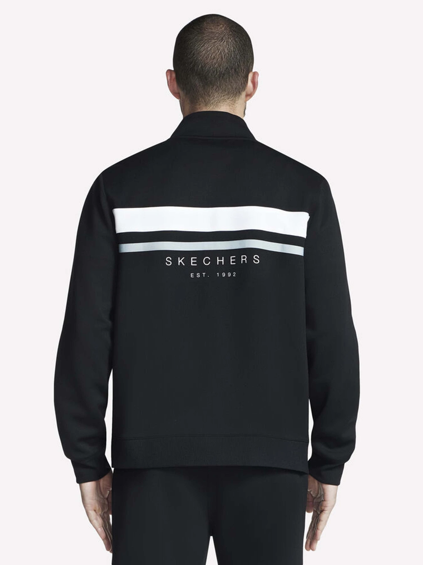 Худи и свитшоты Skechers PERFORMANCE TRACK JACKET модель JA177 BLK Худи и свитшоты Skechers PERFORMANCE TRACK JACKET модель JA177 BLK Фото
