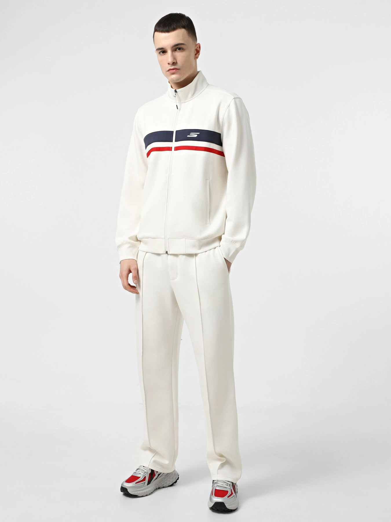 Худи и свитшоты Skechers PERFORMANCE TRACK JACKET модель JA177 NTGY Худи и свитшоты Skechers PERFORMANCE TRACK JACKET модель JA177 NTGY Фото