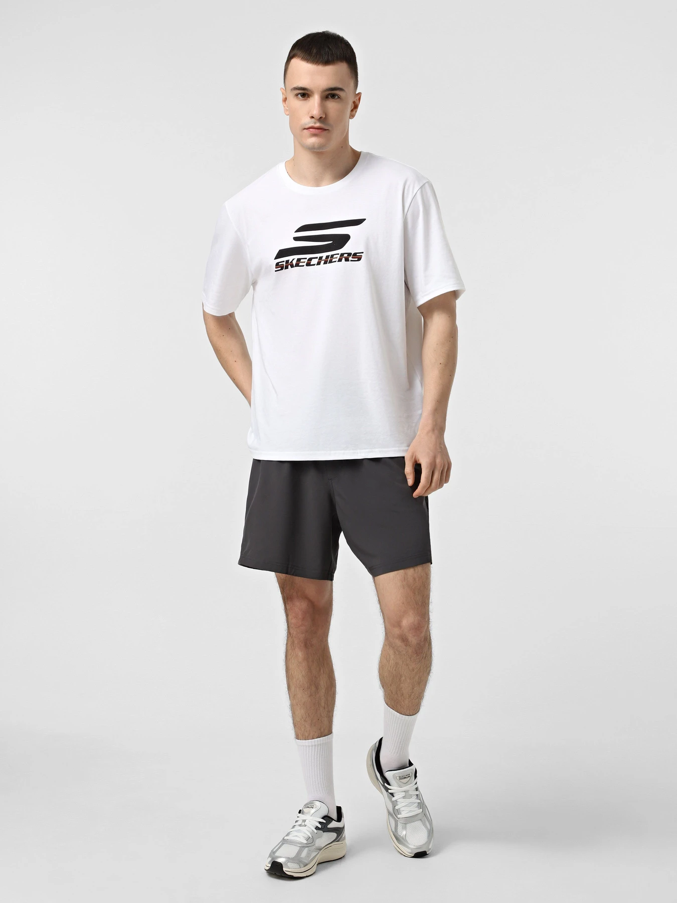 Шорты Skechers PREMIER 7" SHORT модель SH82 BKCC Шорты Skechers PREMIER 7" SHORT модель SH82 BKCC Фото