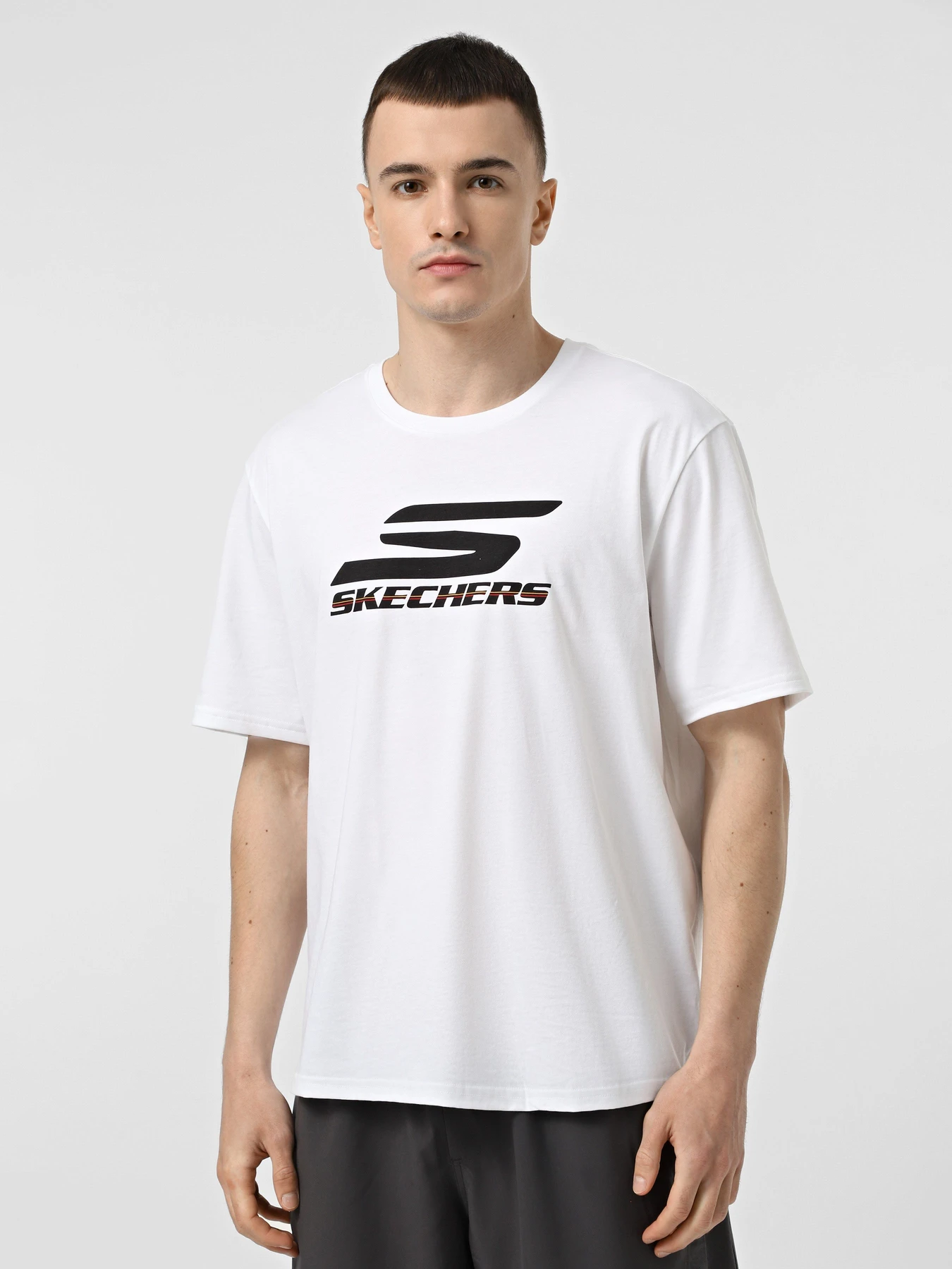 Футболки і поло Skechers PERFORMANCE LOGO TEE модель TS240 WHT Футболки і поло Skechers PERFORMANCE LOGO TEE модель TS240 WHT Фото