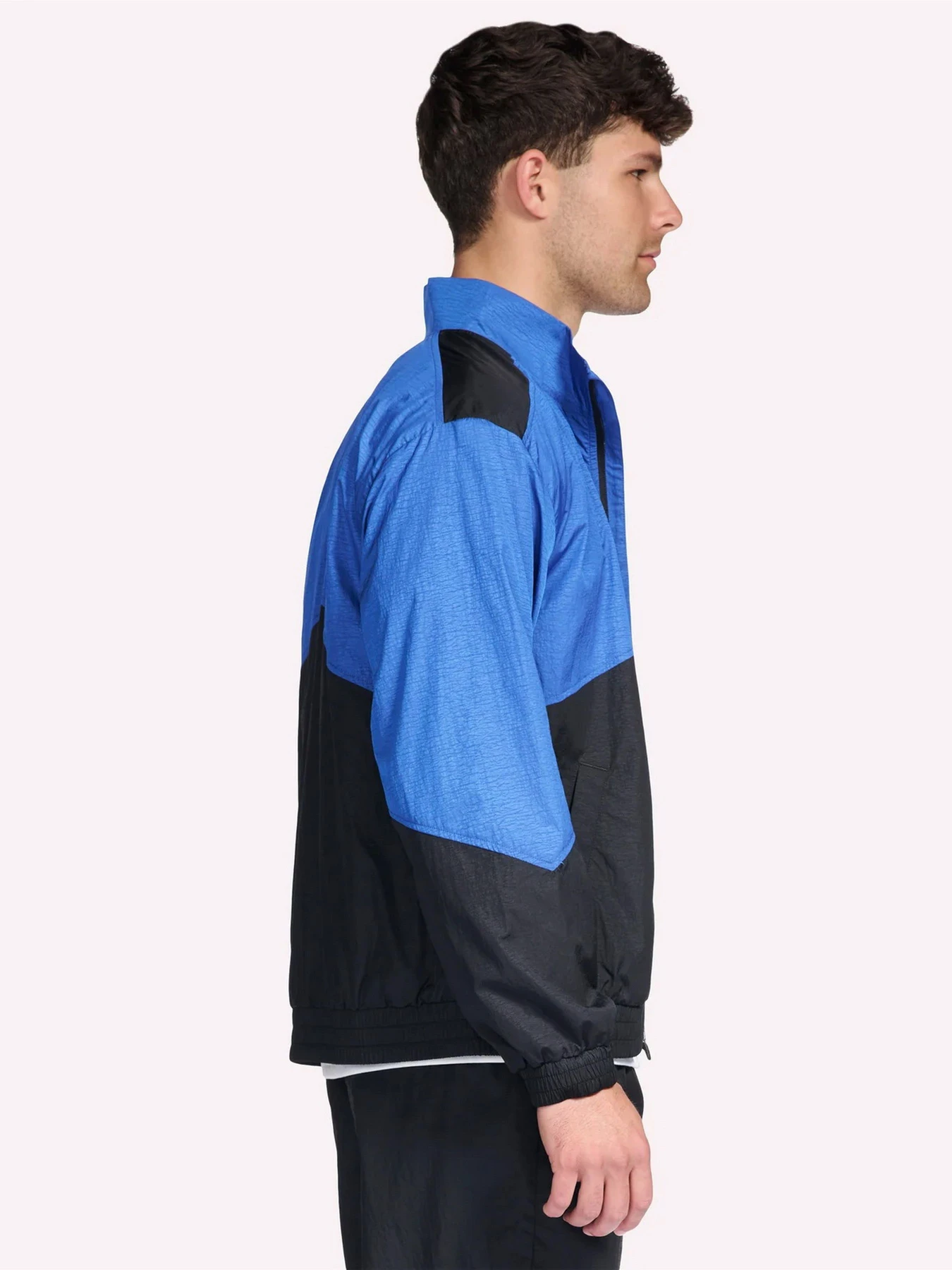Худи и свитшоты Skechers GOSHIELD PACE JACKET модель JA260 BLK Худи и свитшоты Skechers GOSHIELD PACE JACKET модель JA260 BLK Фото