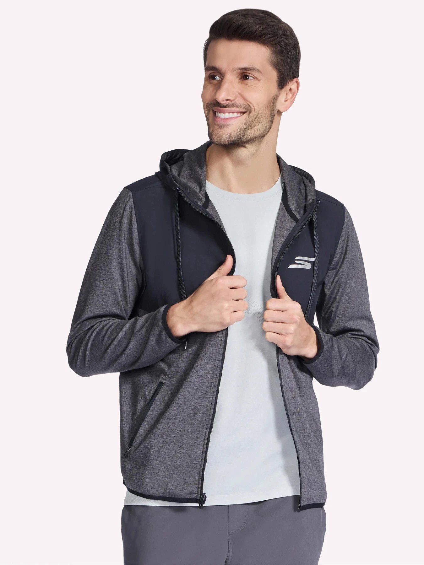Худи и свитшоты Skechers HK WEEKEND FZ HOODIE модель JA319HK BKCC Худи и свитшоты Skechers HK WEEKEND FZ HOODIE модель JA319HK BKCC Фото