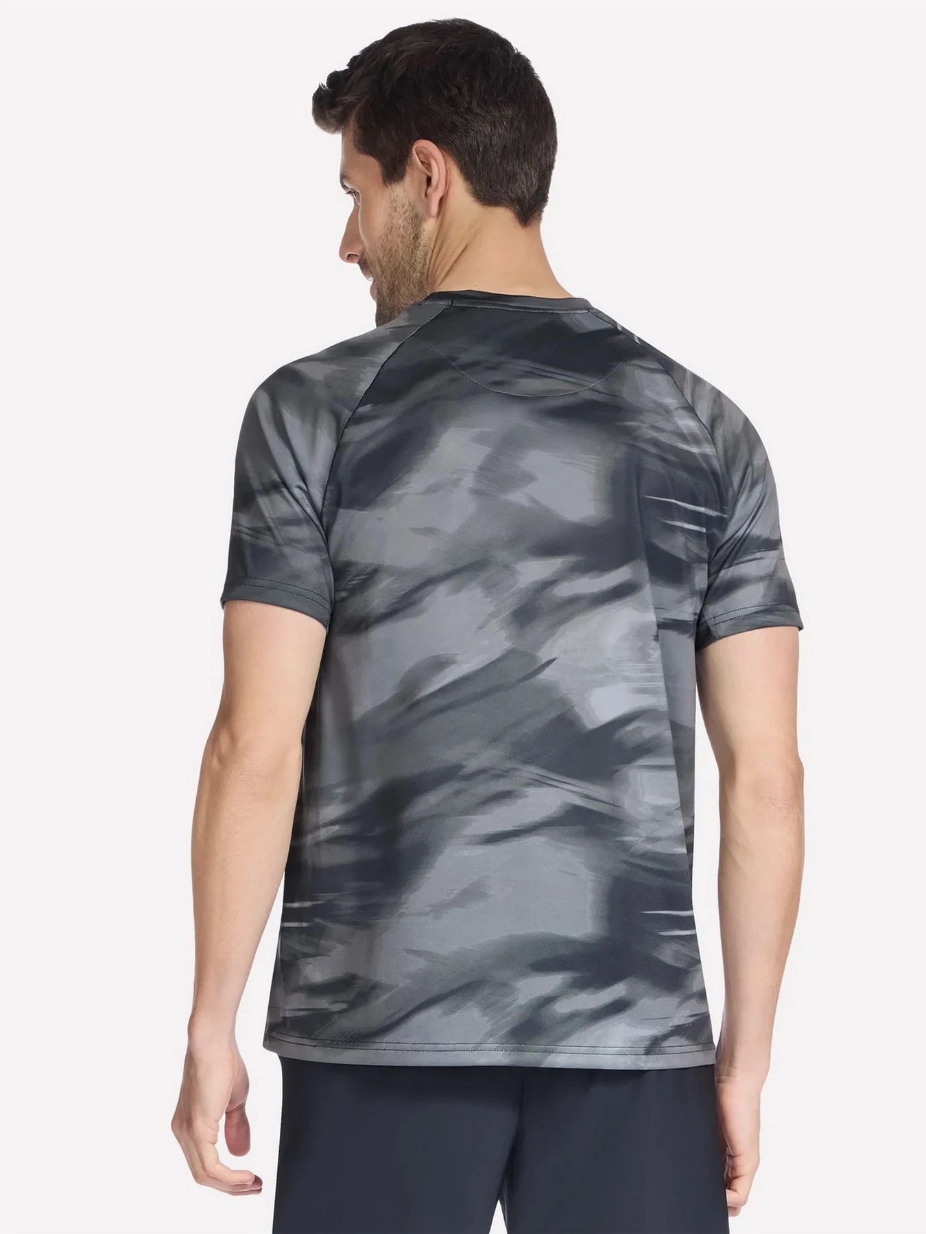 Футболки і поло Skechers HK GODRI CHARGE DRIFT TEE модель TS300HK DKCC Футболки і поло Skechers HK GODRI CHARGE DRIFT TEE модель TS300HK DKCC Фото