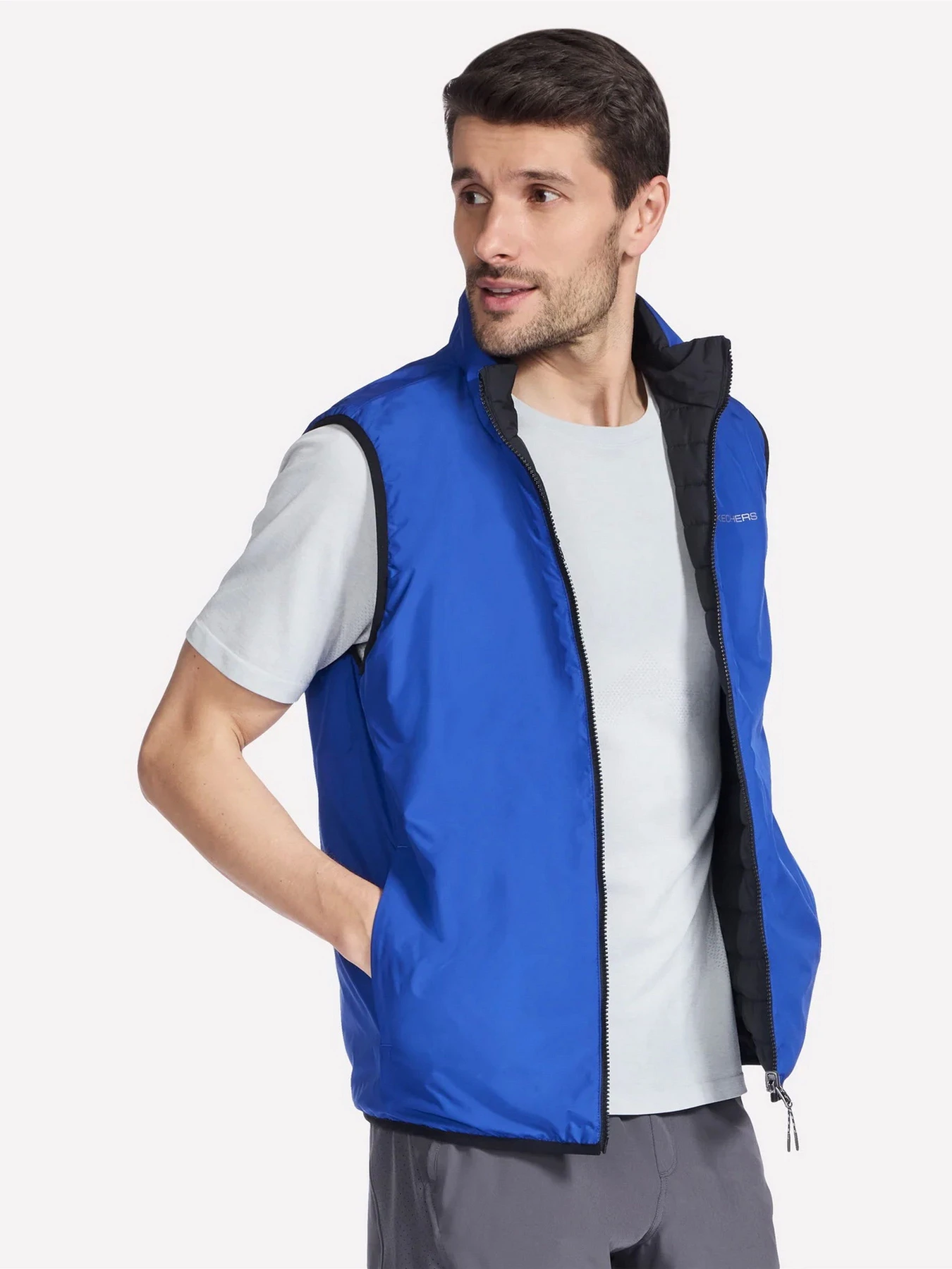 Куртки та дублянки Skechers GOSHIELD ALTITUDE REVERSIBLE V модель JA140 BKRY Куртки та дублянки Skechers GOSHIELD ALTITUDE REVERSIBLE V модель JA140 BKRY Фото