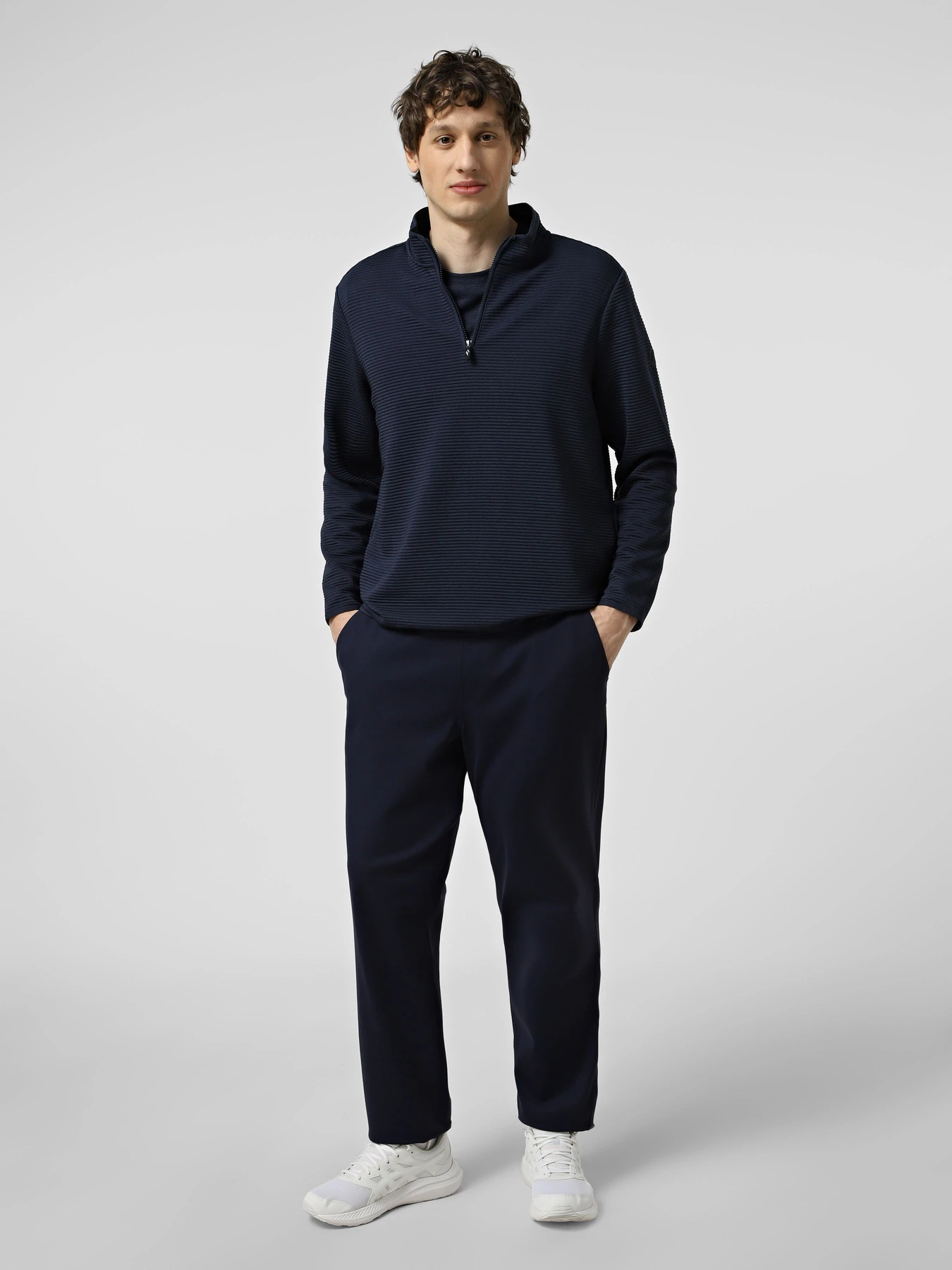 Худі та світшоти Skechers GOWALK OTTOMAN 1/4 ZIP модель LT213 CCNV Худі та світшоти Skechers GOWALK OTTOMAN 1/4 ZIP модель LT213 CCNV Фото