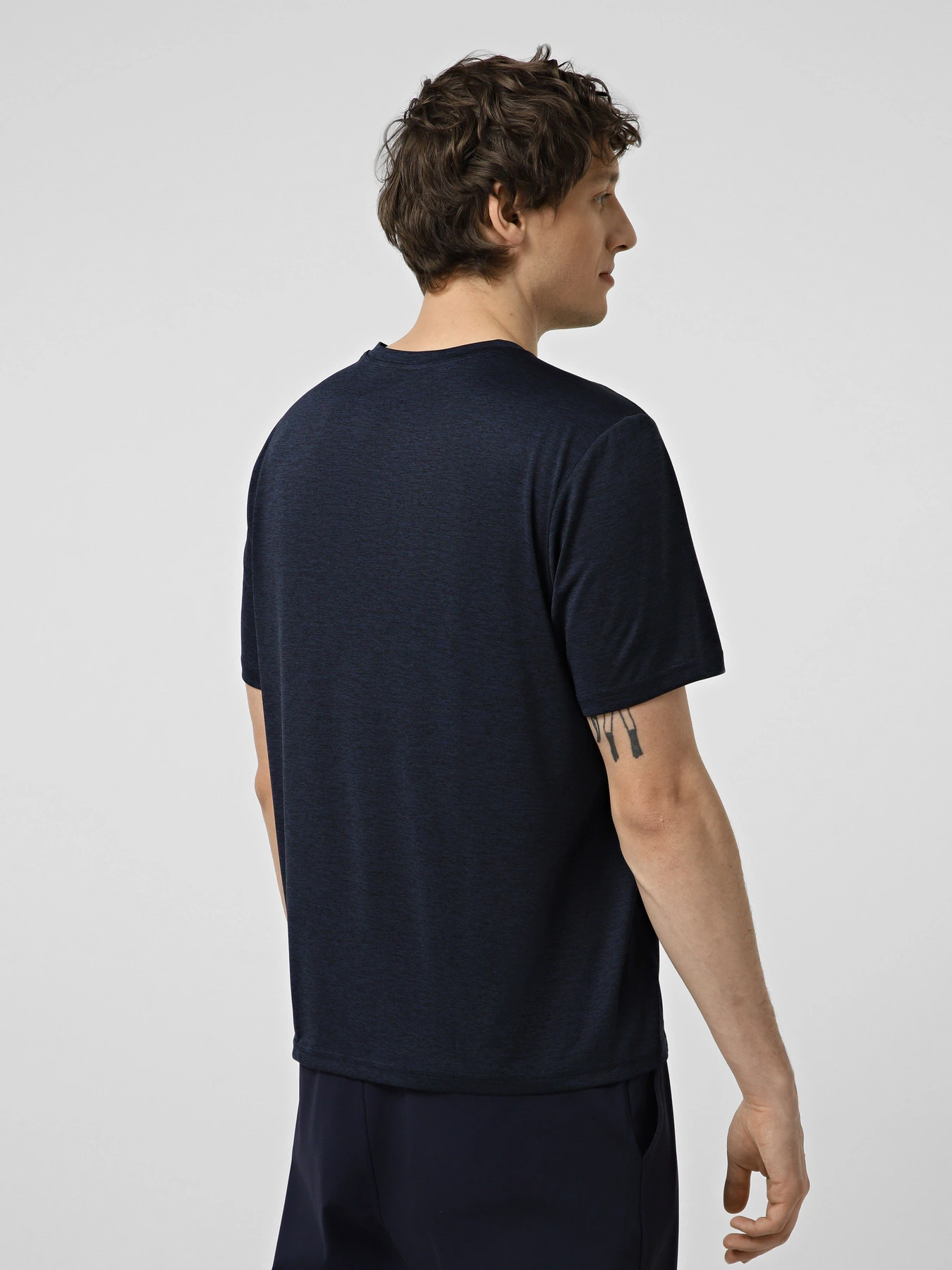 Футболки і поло Skechers GODRI CHARGE TEE модель TS233 NVY Футболки і поло Skechers GODRI CHARGE TEE модель TS233 NVY Фото