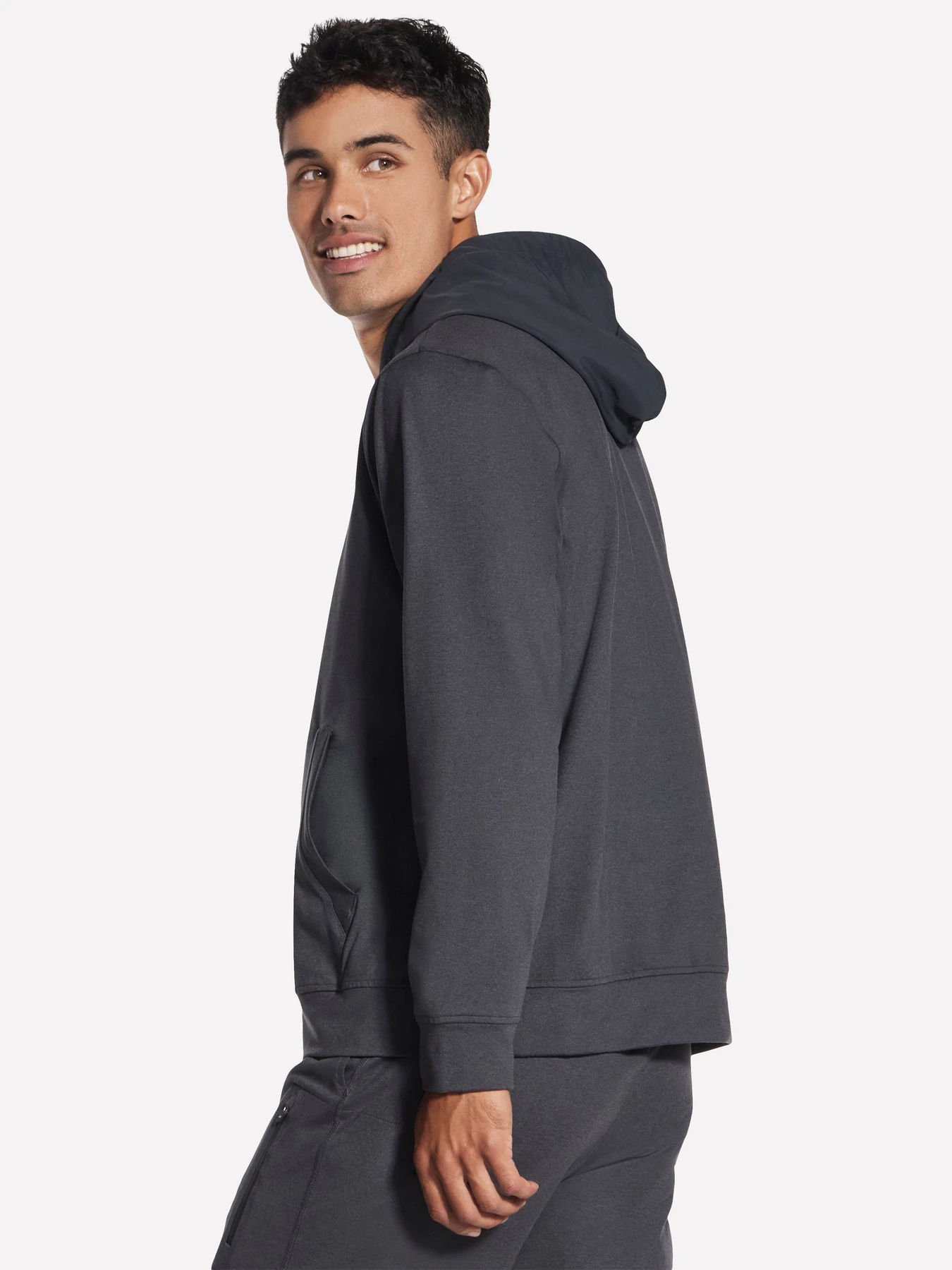 Худи и свитшоты Skechers SKECHERS WEEKEND HOODIE модель HD103 BKCC Худи и свитшоты Skechers SKECHERS WEEKEND HOODIE модель HD103 BKCC Фото
