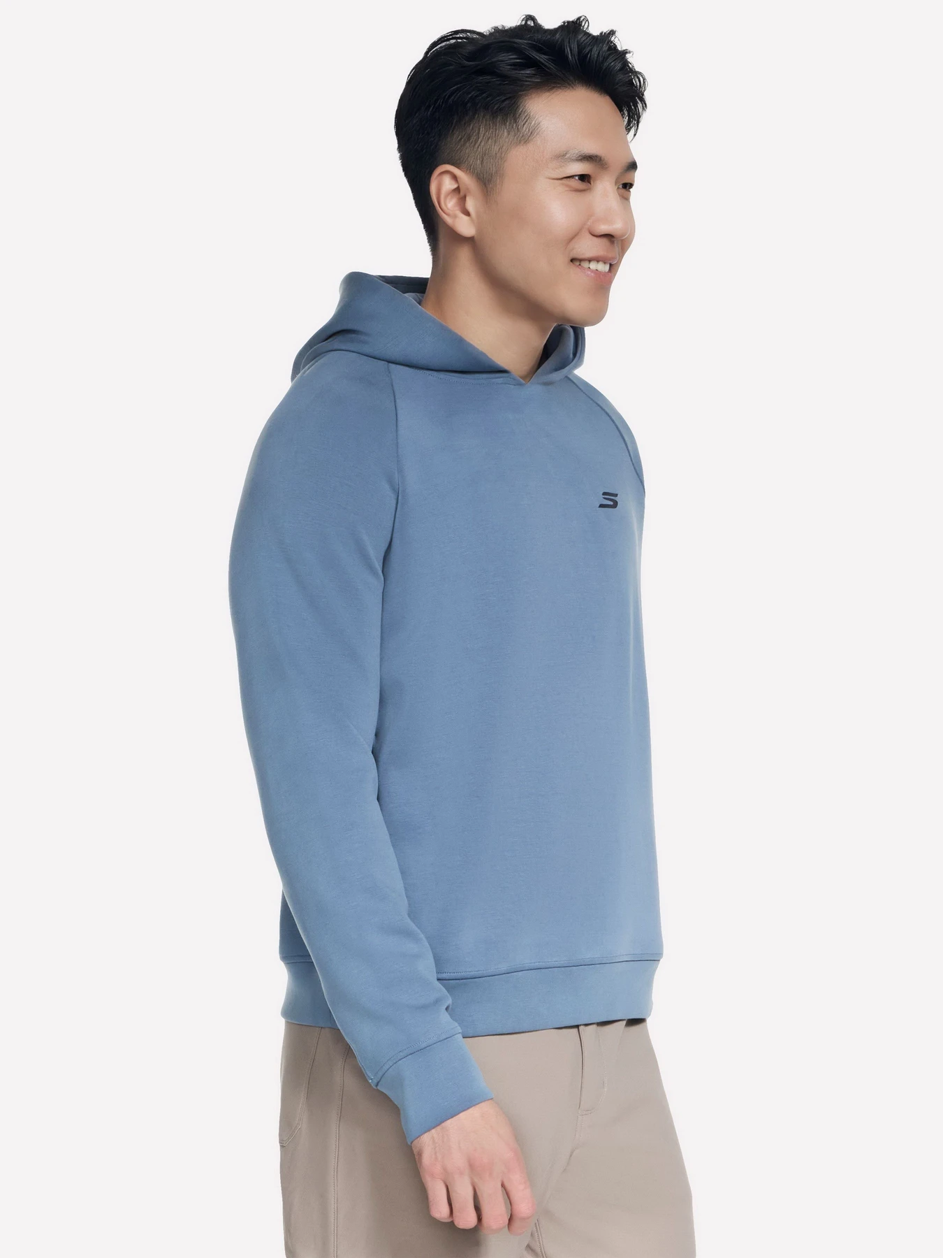 Худи и свитшоты Skechers SKECHCLOUD ELEVATE HOODIE модель HD128 DEN Худи и свитшоты Skechers SKECHCLOUD ELEVATE HOODIE модель HD128 DEN Фото