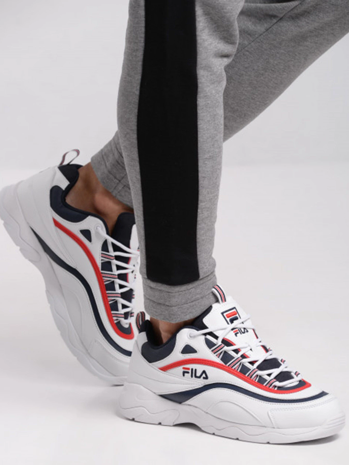 Кросівки FILA Ray модель 1CM00501-125 Фото