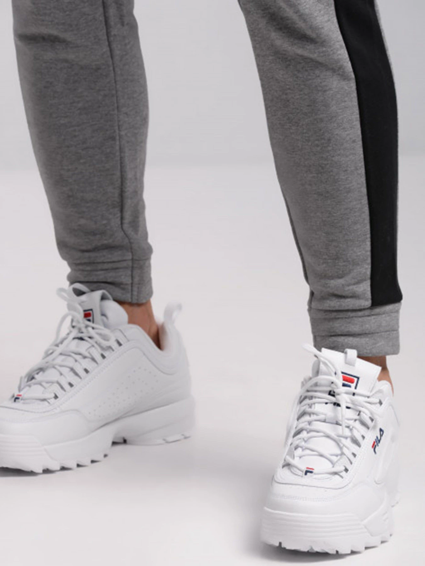 Кросівки FILA Disruptor II Premium модель 1FM00139-125 Кросівки FILA Disruptor II Premium модель 1FM00139-125 Фото