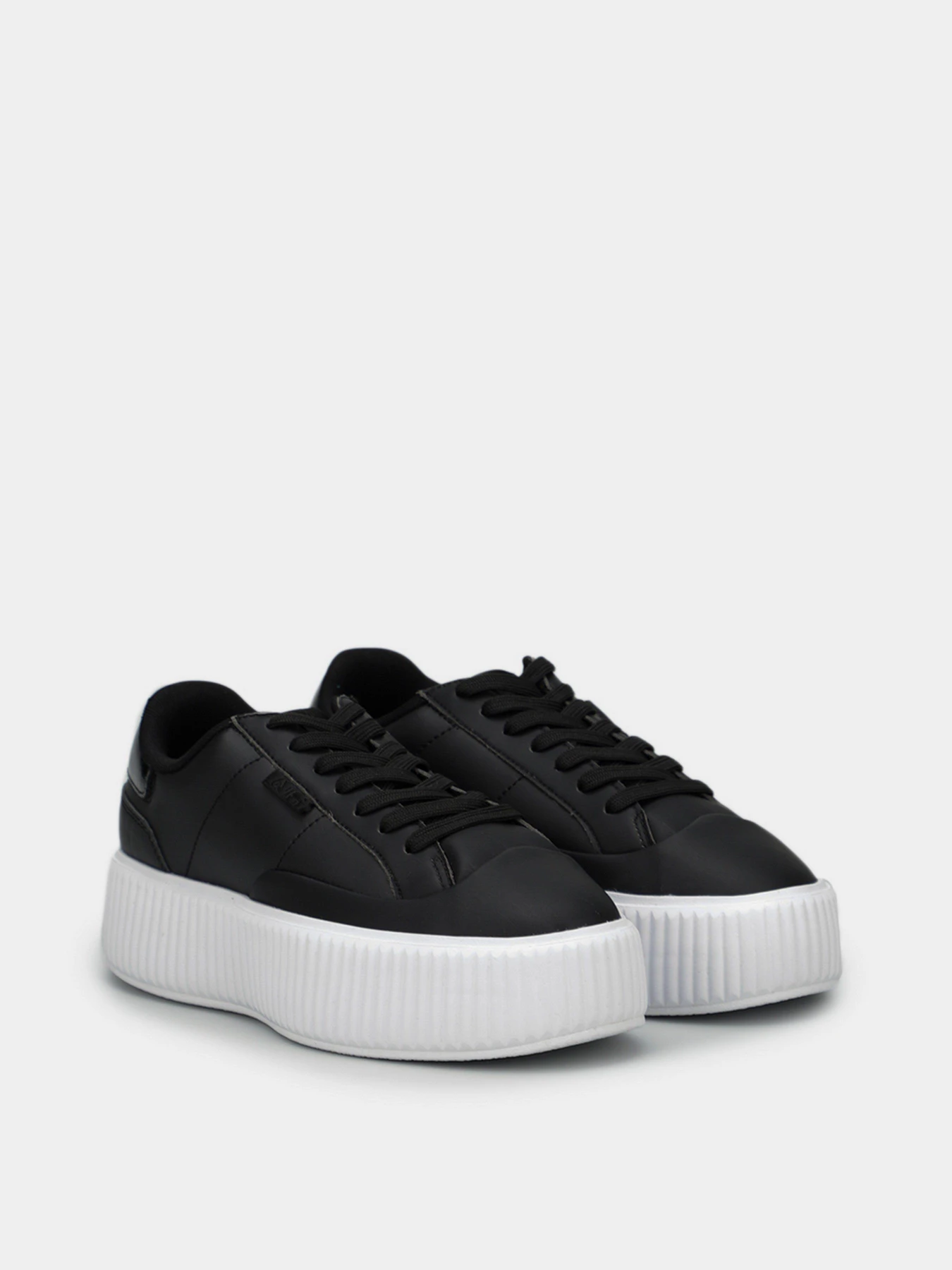 Кеды FILA Sandblast Oversole модель 5CM01621-013 Кеды FILA Sandblast Oversole модель 5CM01621-013 Фото