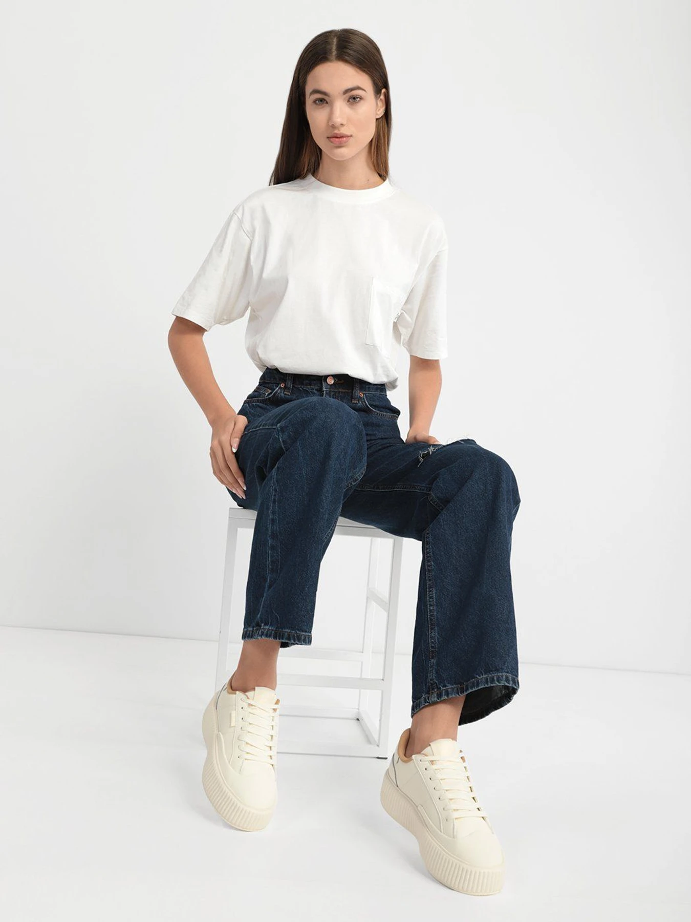 Кроссовки FILA Sandblast Oversole модель 5CM01621-156 Кроссовки FILA Sandblast Oversole модель 5CM01621-156 Фото