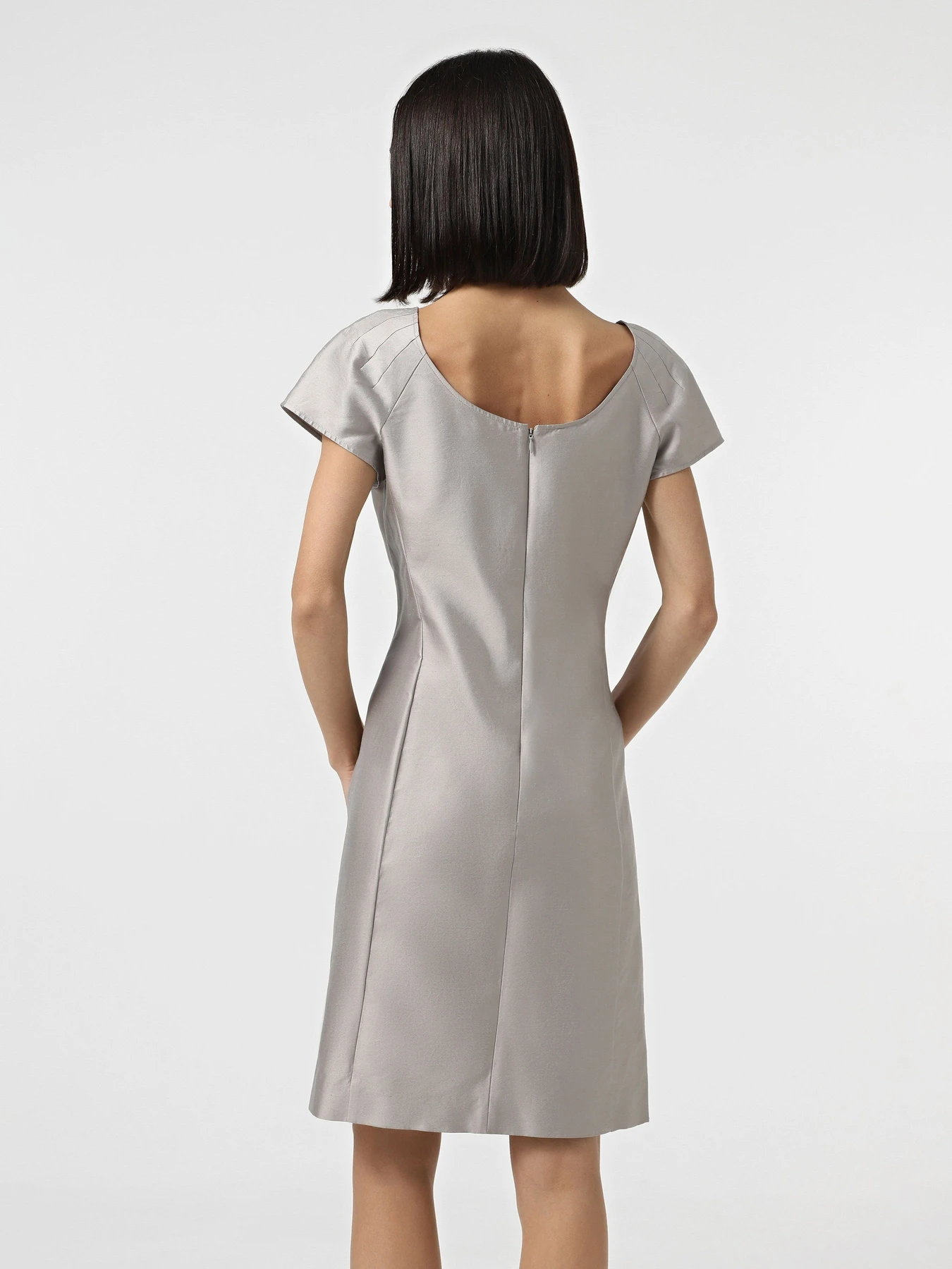 Платья GIORGIO ARMANI модель NMA51T NM065 602 Платья GIORGIO ARMANI модель NMA51T NM065 602 Фото