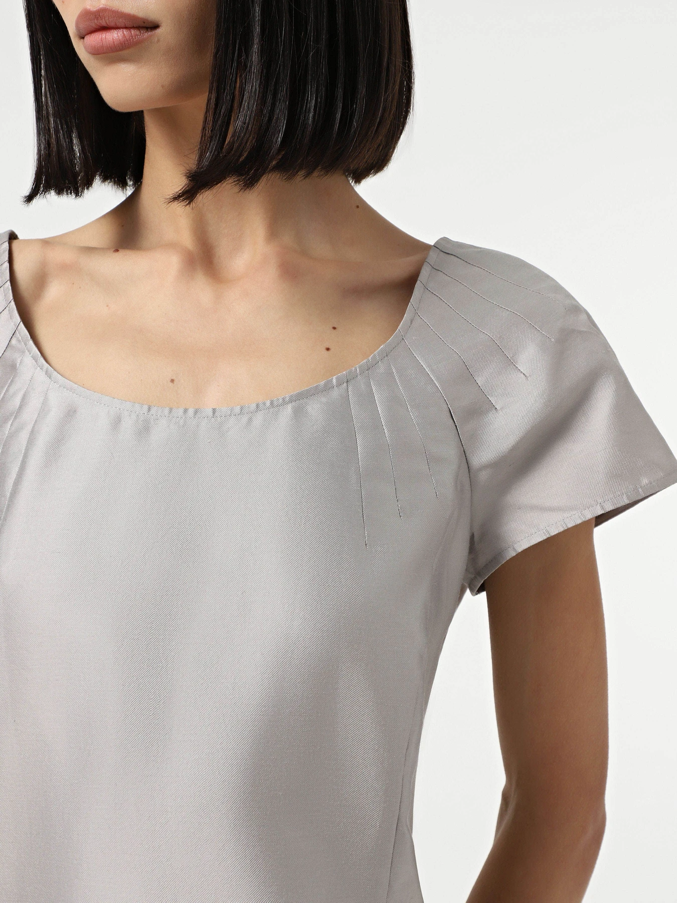 Платья GIORGIO ARMANI модель NMA51T NM065 602 Платья GIORGIO ARMANI модель NMA51T NM065 602 Фото