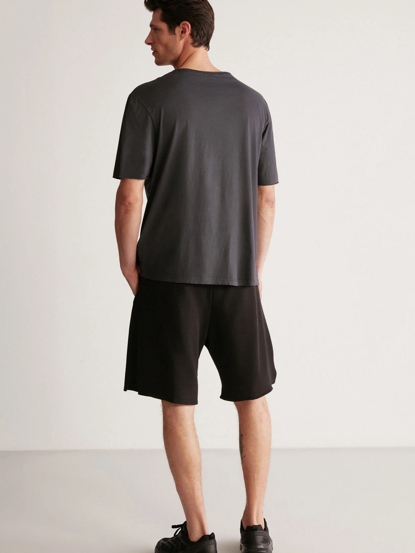 Шорти Grimelange Dustin модель DUSTIN01042023/Black Шорти Grimelange Dustin модель DUSTIN01042023/Black Фото
