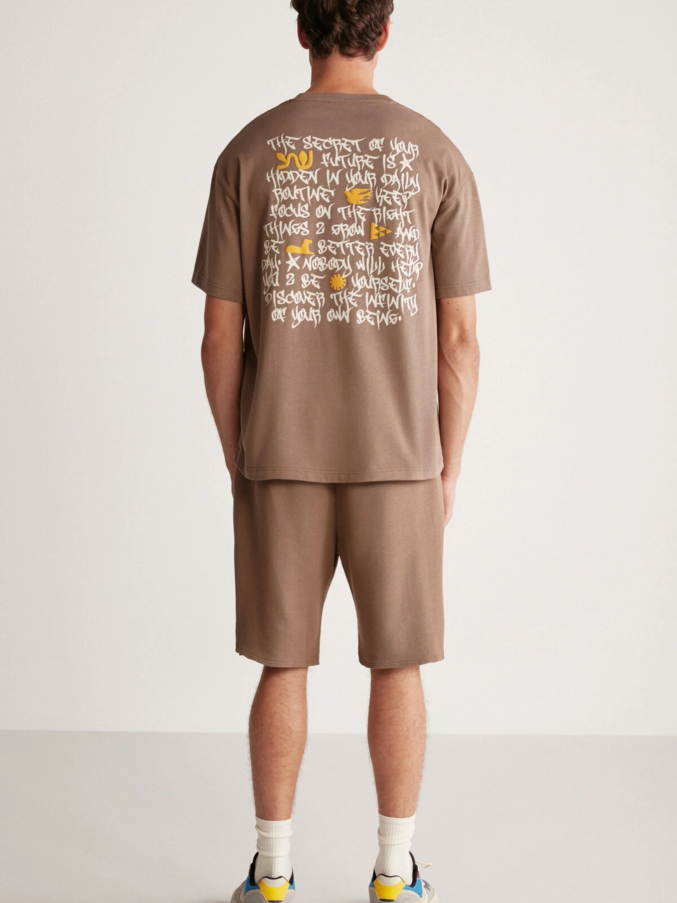 Шорты Grimelange Dustin модель DUSTIN01042023/Brown Фото