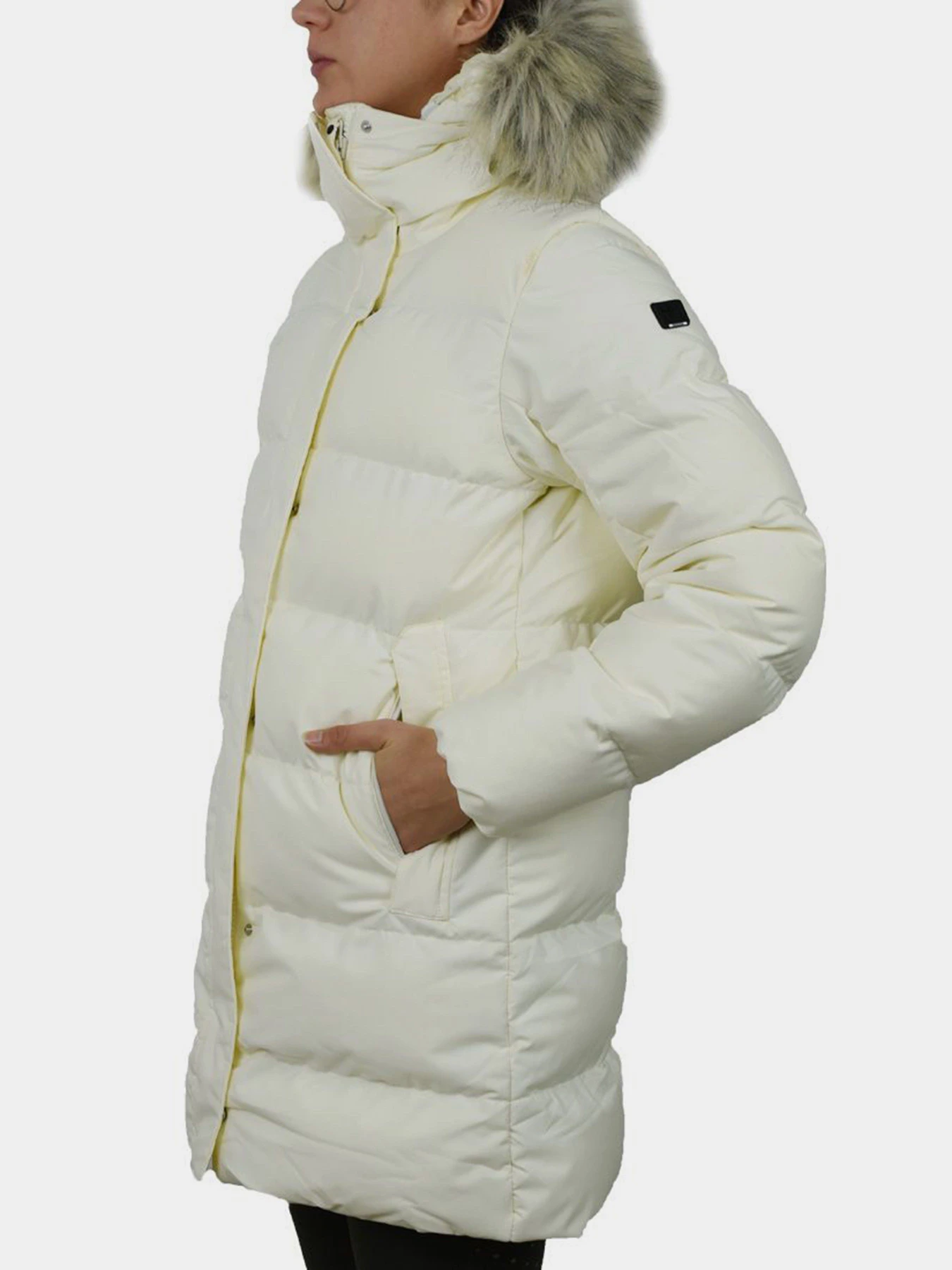 Куртки та дублянки Helly Hansen Blossom Puffy модель 53624-047 Куртки та дублянки Helly Hansen Blossom Puffy модель 53624-047 Фото
