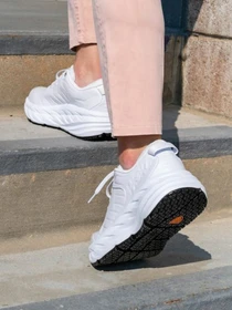 Кросівки HOKA Bondi SR модель 1110521-WHT Фото