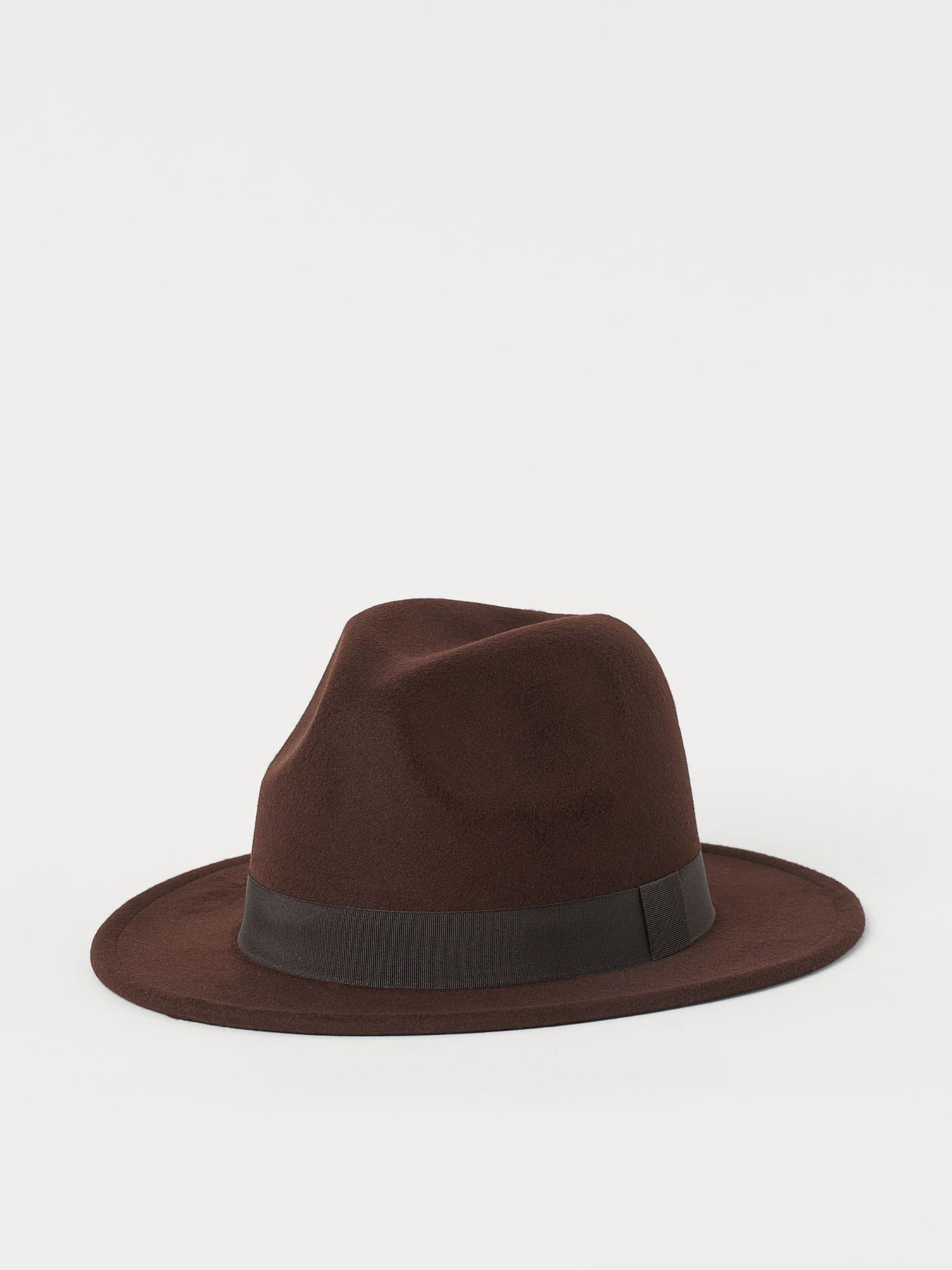 Шапки и кепки H&M модель 0375917_т.коричневий Шапки и кепки H&M модель 0375917_т.коричневий Фото